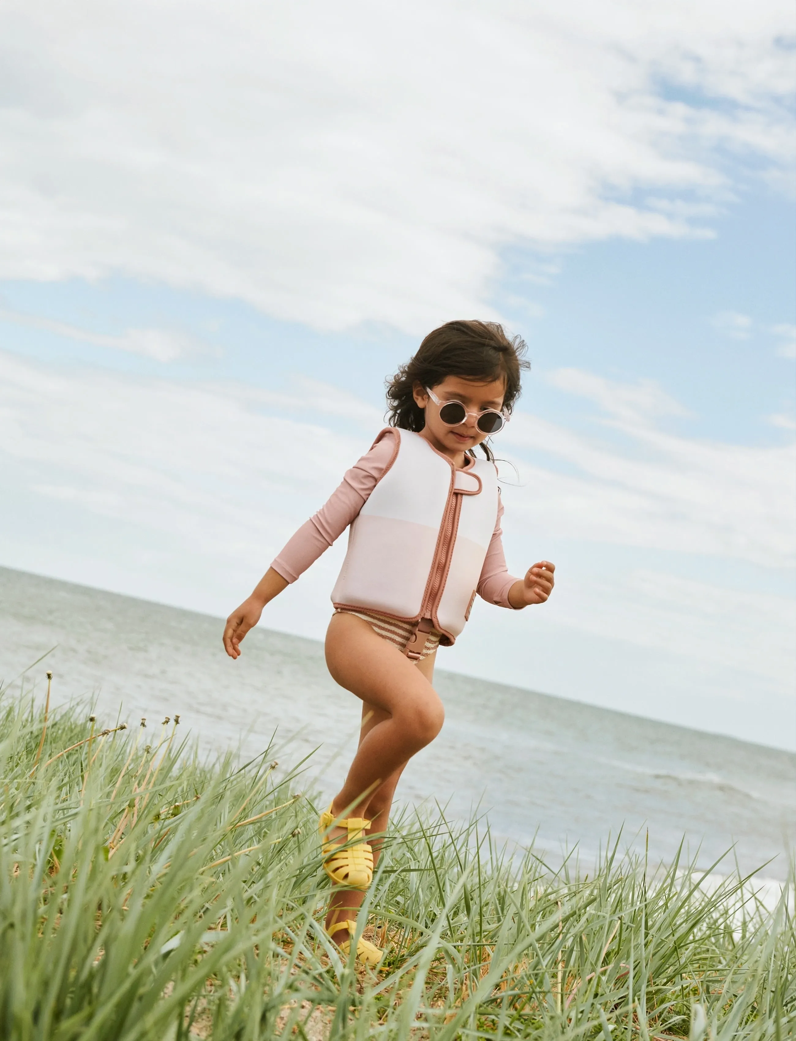 Liewood Dove Swim Vest w Sleeves - Bade-Oberteile - TUSCANY ROSE MULTI MIX / cream