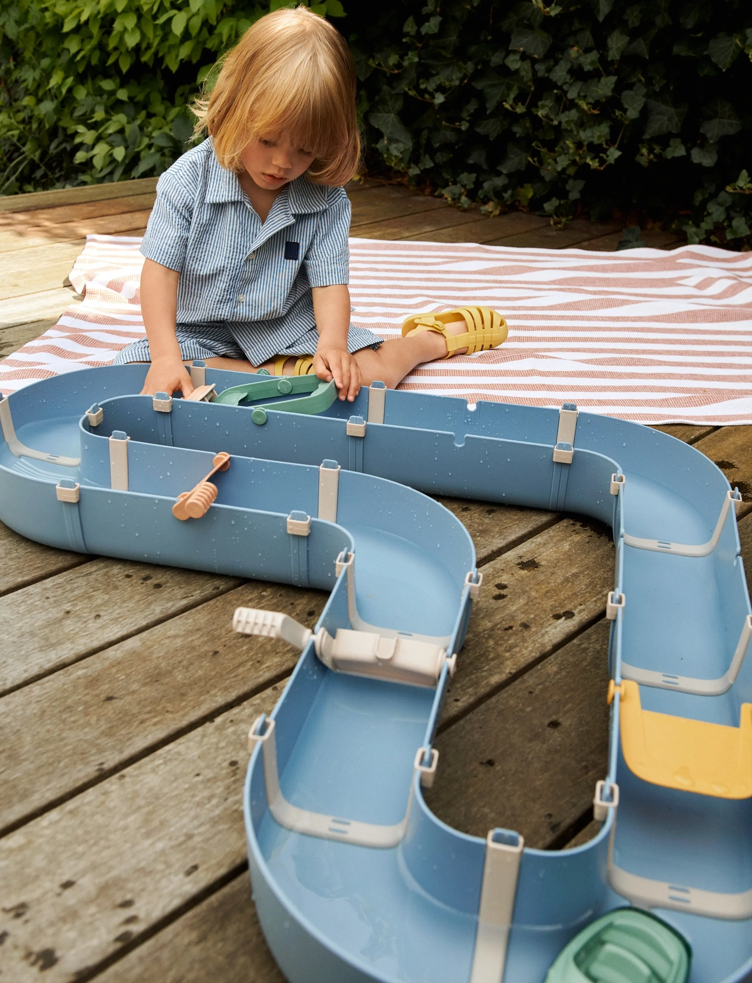 Liewood - Cassian Waterway - other water toys - beach blue / multi mix - 3