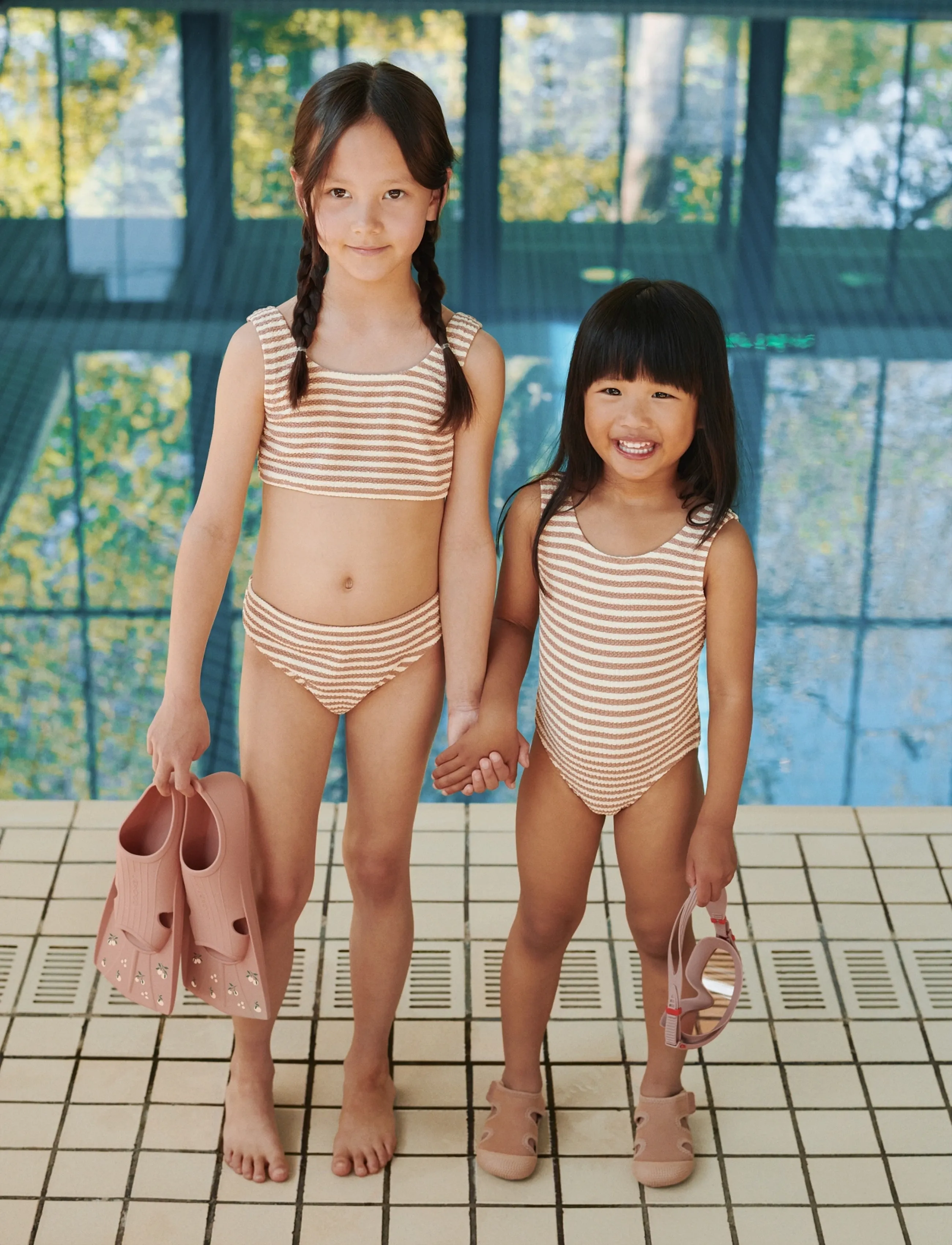 Liewood - Gustav Printed Swim Fins - svømmetilbehør - peach / tuscany rose - 3