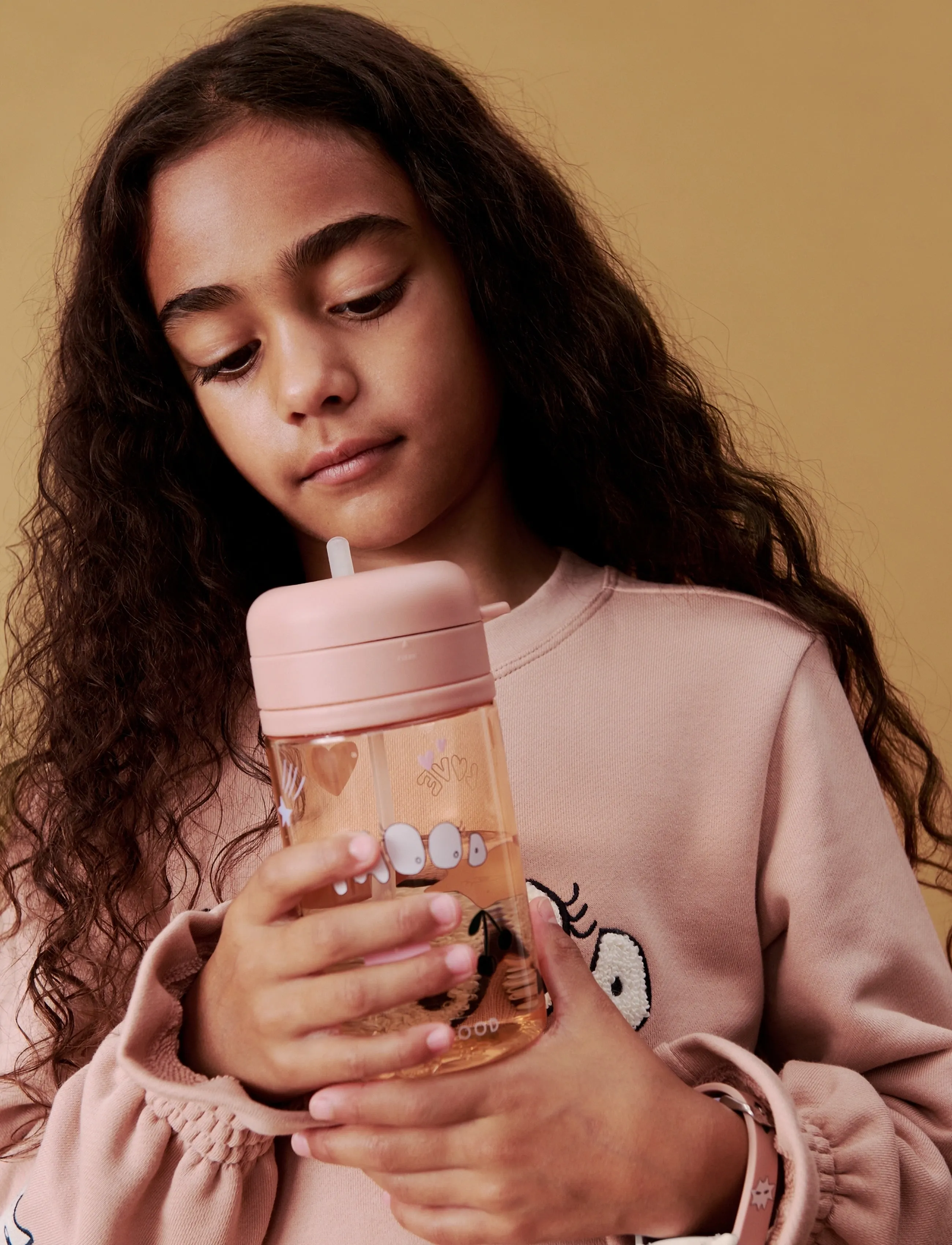 Liewood Pavia Tritan Straw Cup 500 ml, 500 ml, Coral, Måltid > Kopper & Krus, Børn