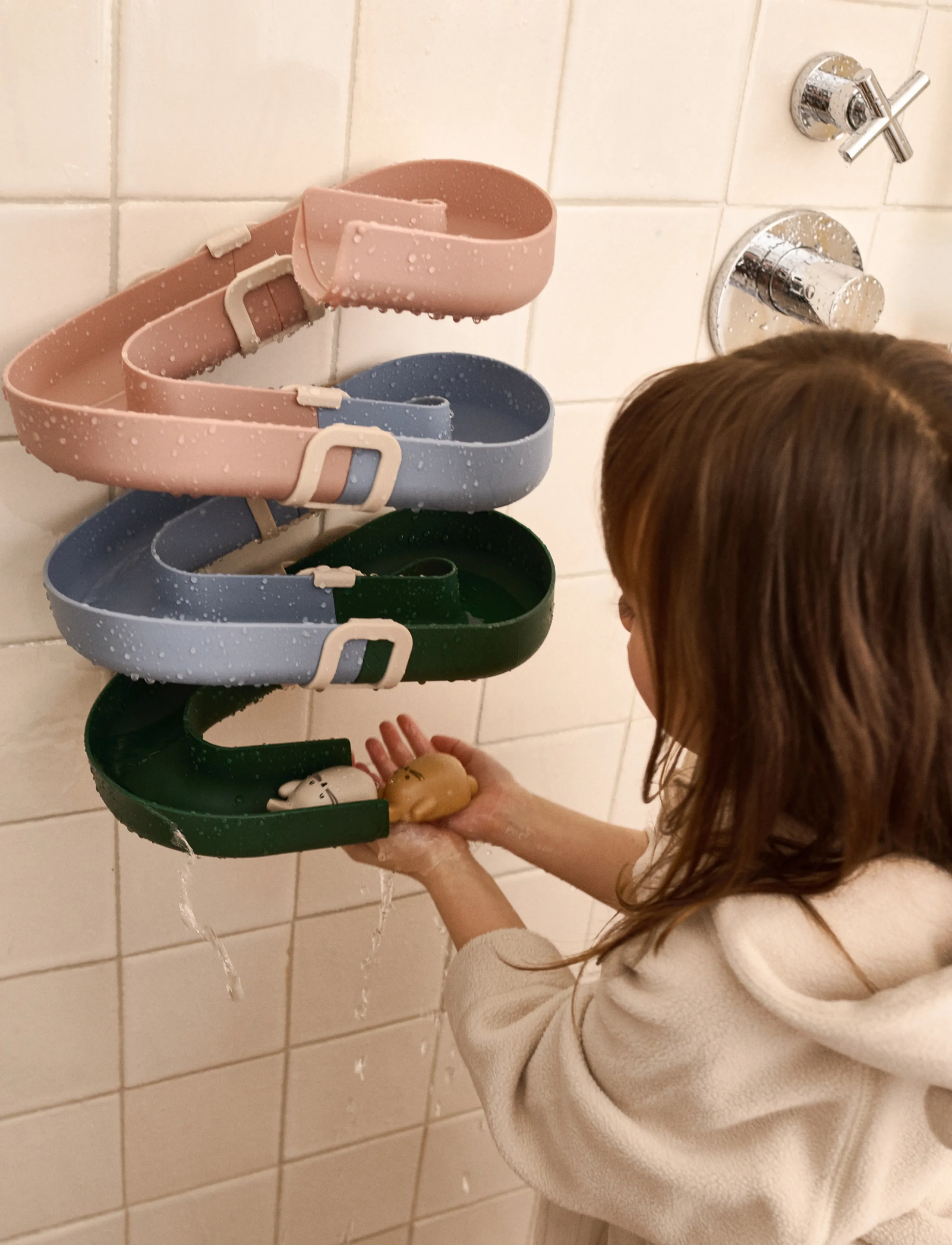Liewood - Yara Waterway Wall Mount - badespielzeug - garden green multi mix - 4