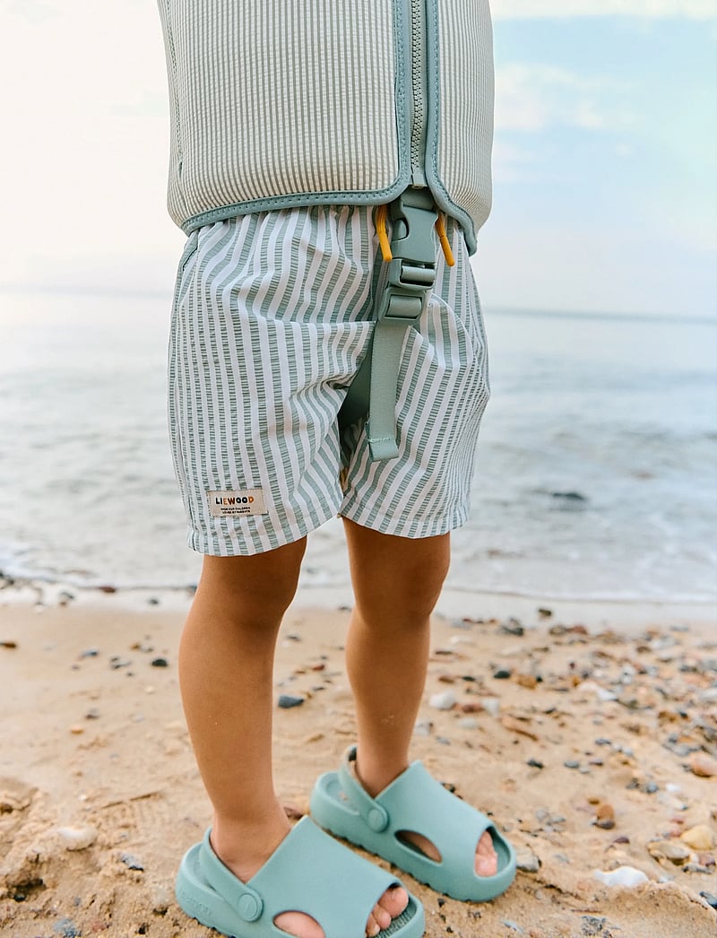 Liewood - Duke Stripe Board Shorts - badebukser - stripe peppermint / crisp white - 5