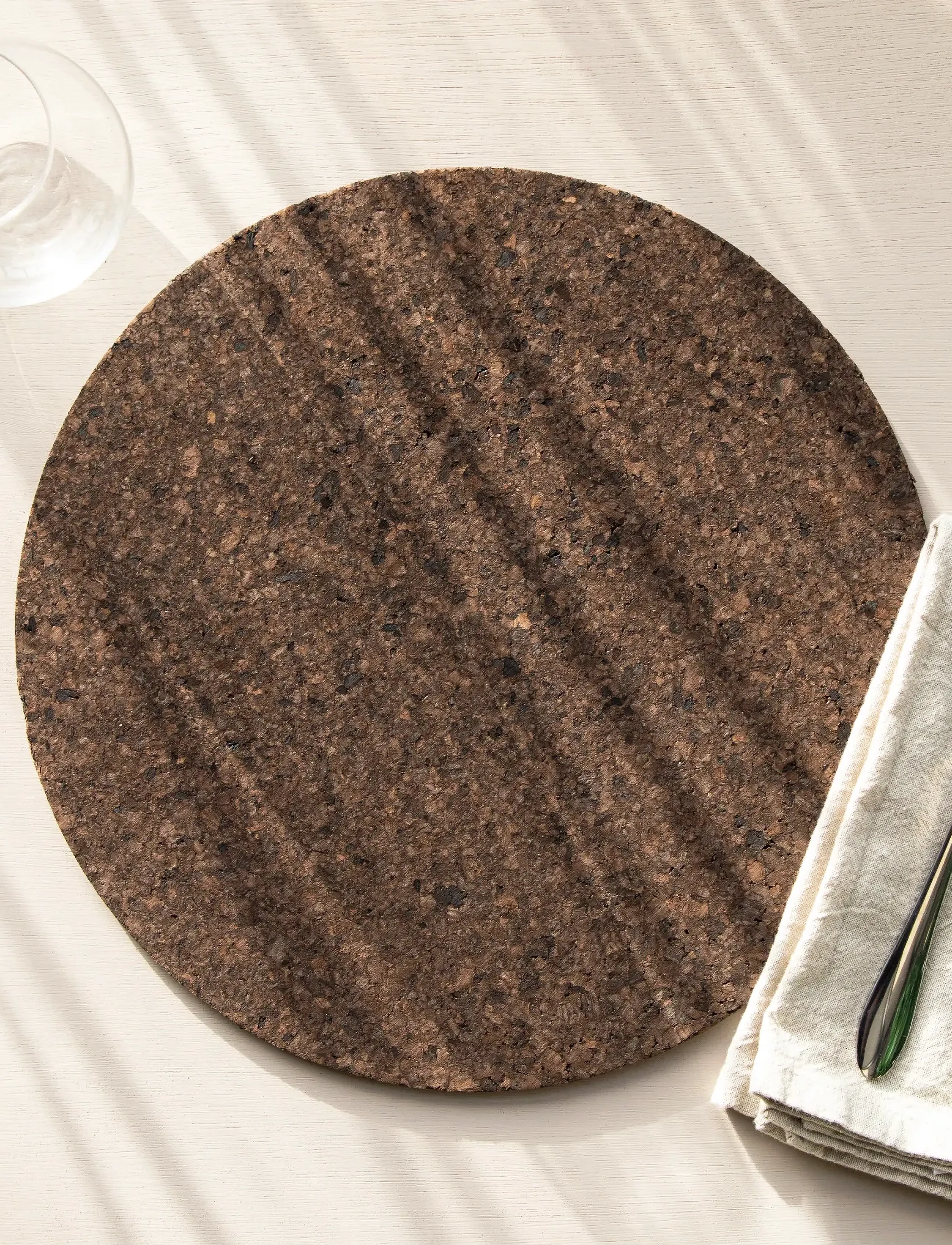 Liga Smoked Max Dækkeserviet, Sæt Med 2, Ø32 Cm, Ø 32 cm, Tableware, Braun - Placemats, Homeware