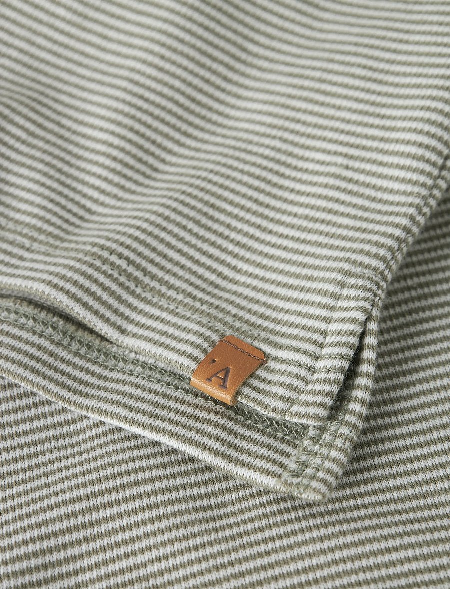 Lil'Atelier - NMMFENG SS SLIM TOP LIL - kurzärmelige - overland trek - 2