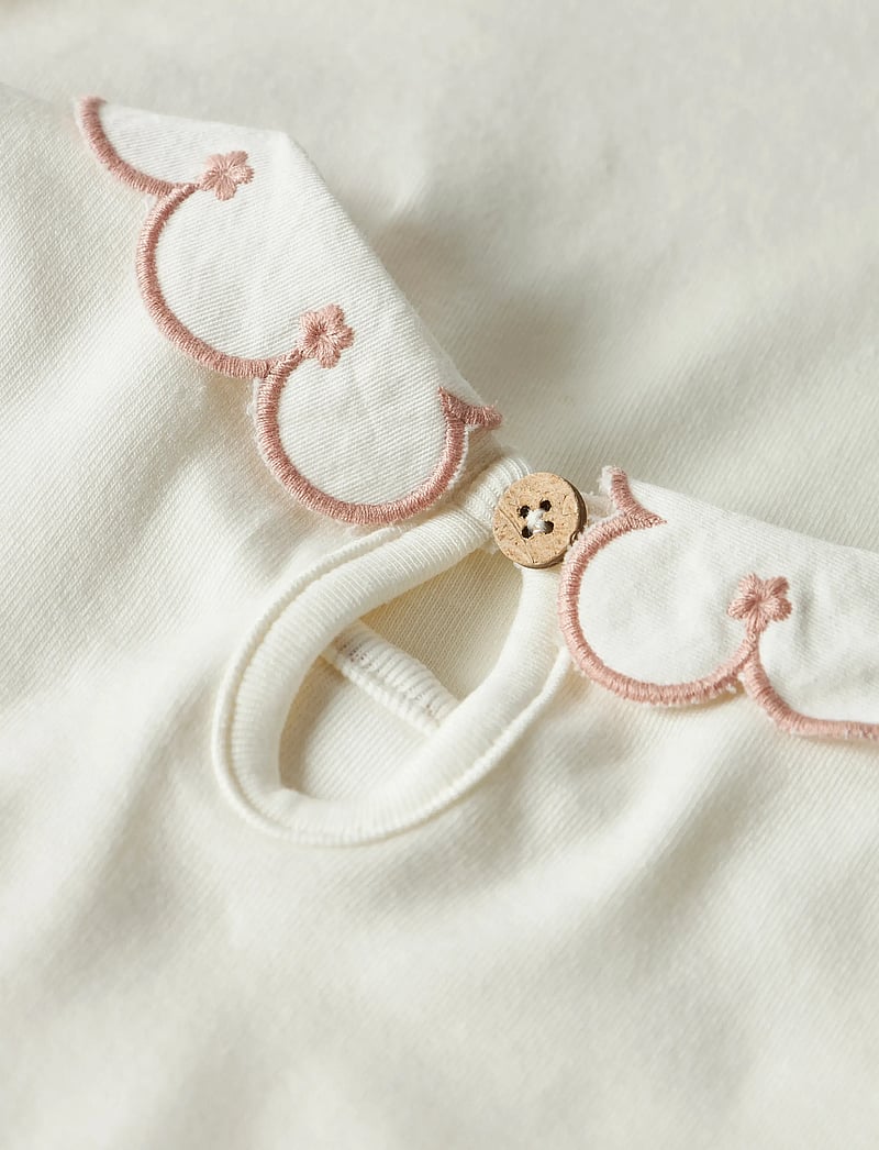 Lil'Atelier - NBFFUNDO SS SLIM BODY LIL - lyhythihaiset bodyt - coconut milk - 2