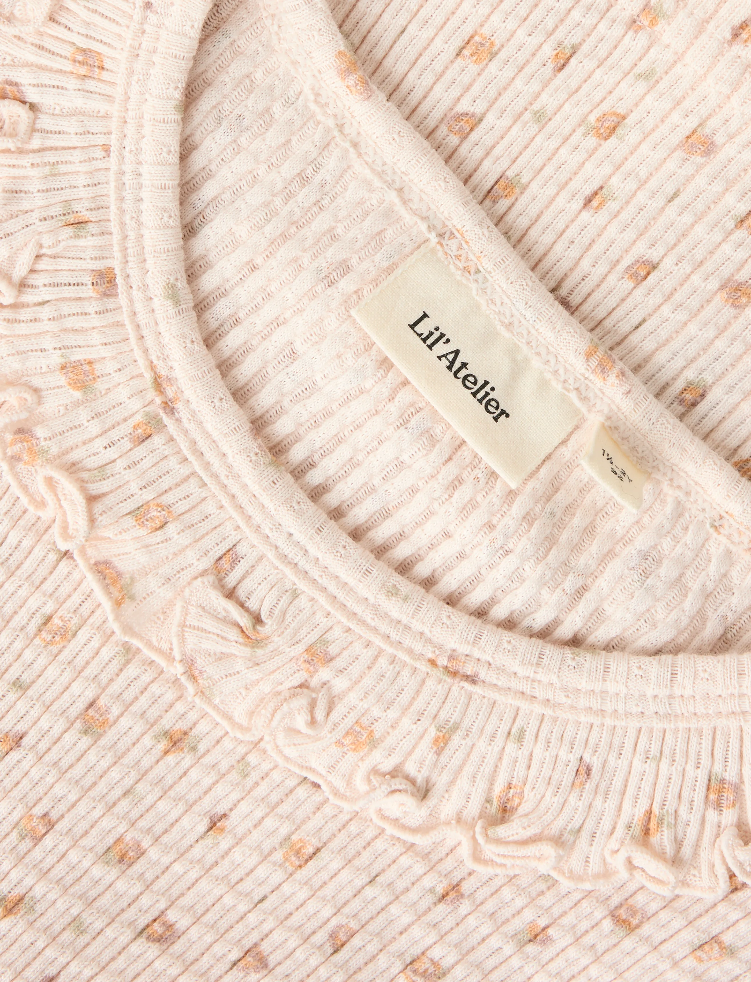 Lil'Atelier - NMFHULLA HUA SS SLIM TOP LIL - kortärmade t-shirts - shell - 2