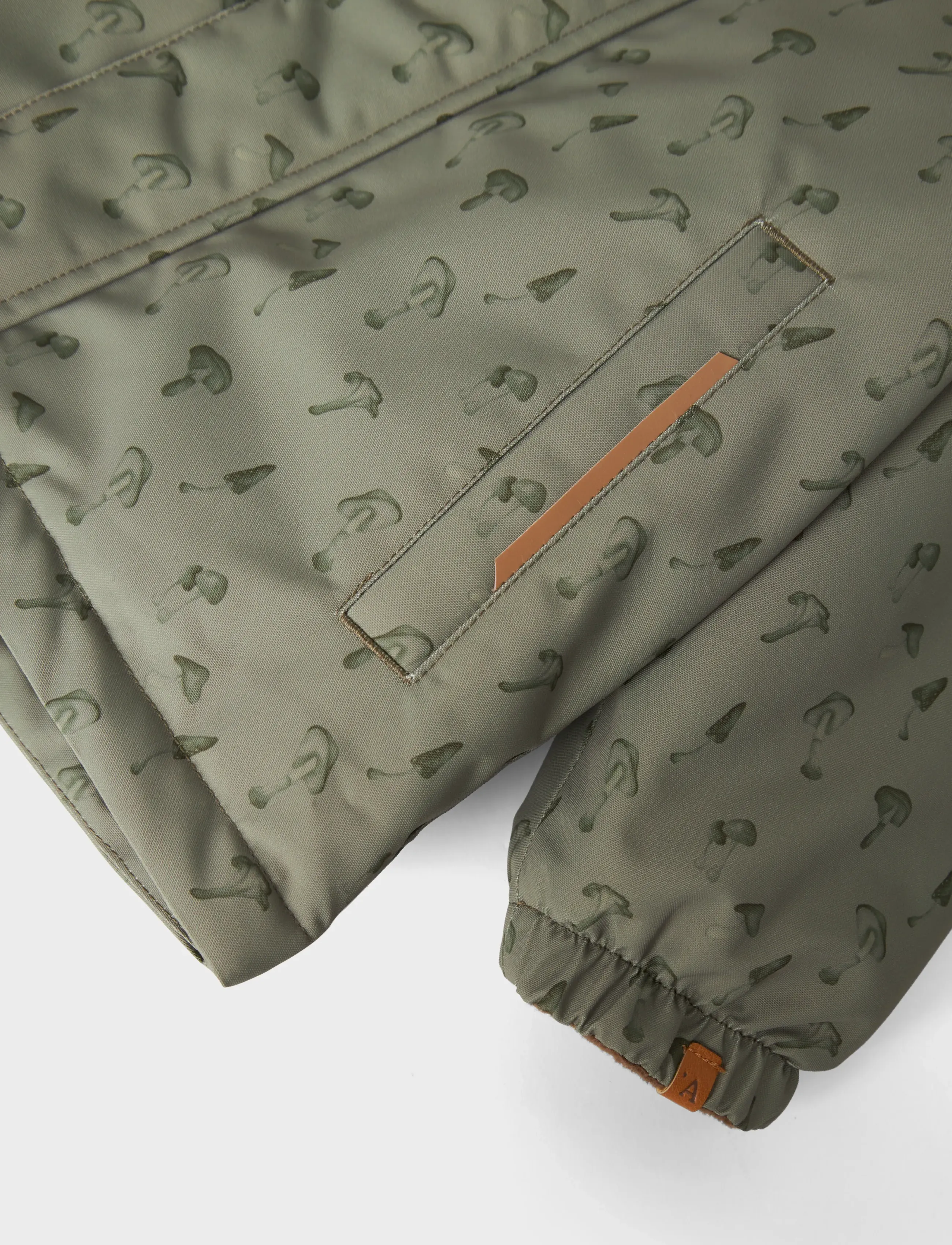 Lil'Atelier - NMMLASNOW10 JKT FO AOP1 LIL - dúnjakkar - overland trek - 5