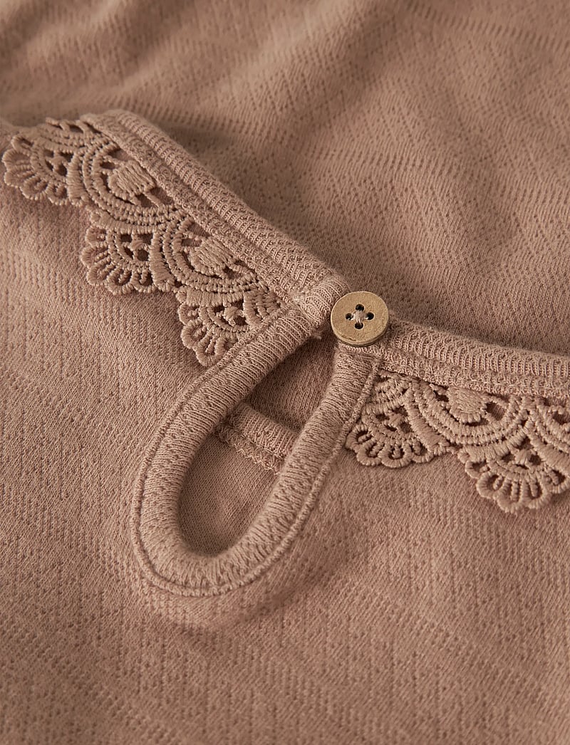 Lil'Atelier - NMFTAPIA LS SLIM TOP LIL - langærmede t-shirts - roebuck - 0