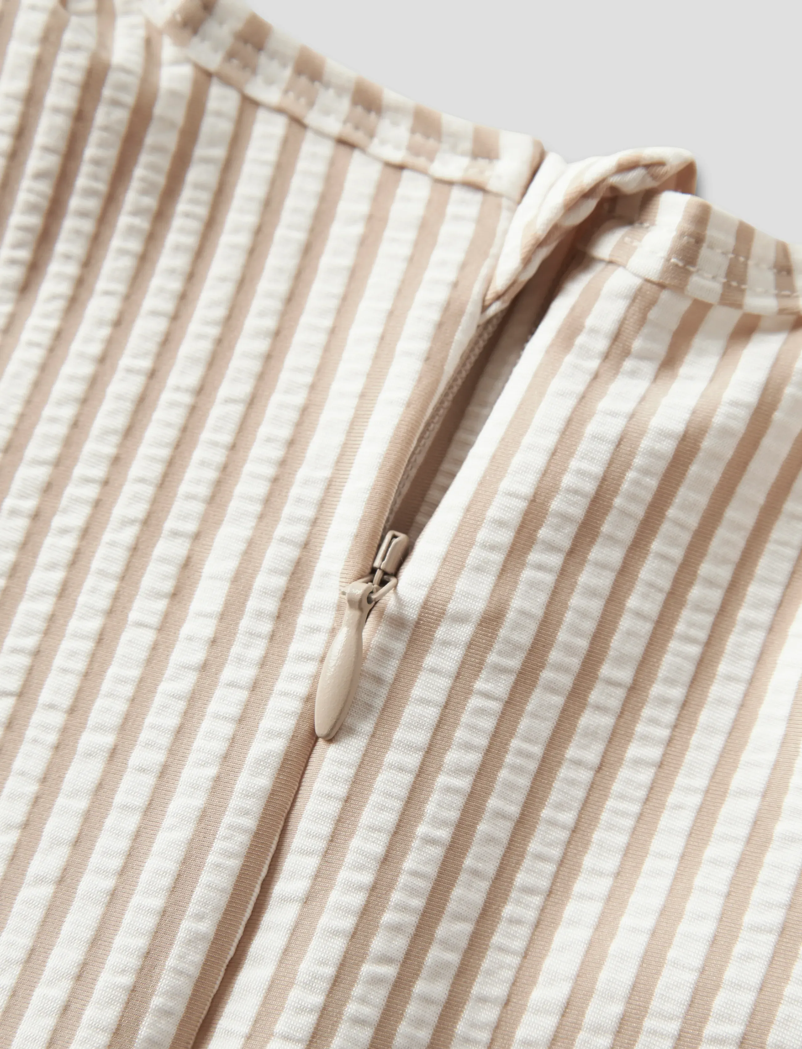 Lil'Atelier - NBNFONDO LS UV SUIT LIL - badeanzüge - oxford tan - 2