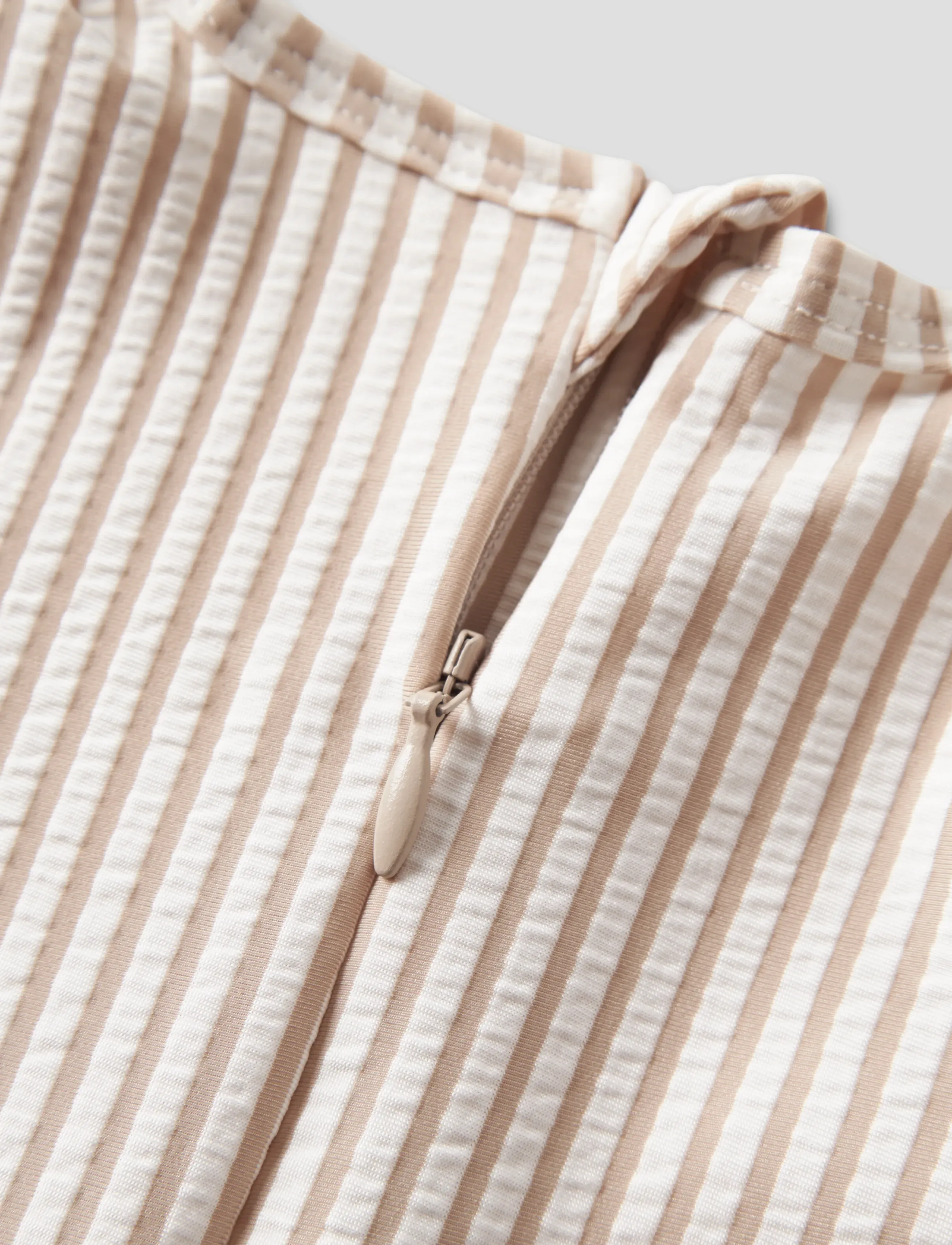 Lil'Atelier - NBNFONDO LS UV SUIT LIL - badeanzüge - oxford tan - 4