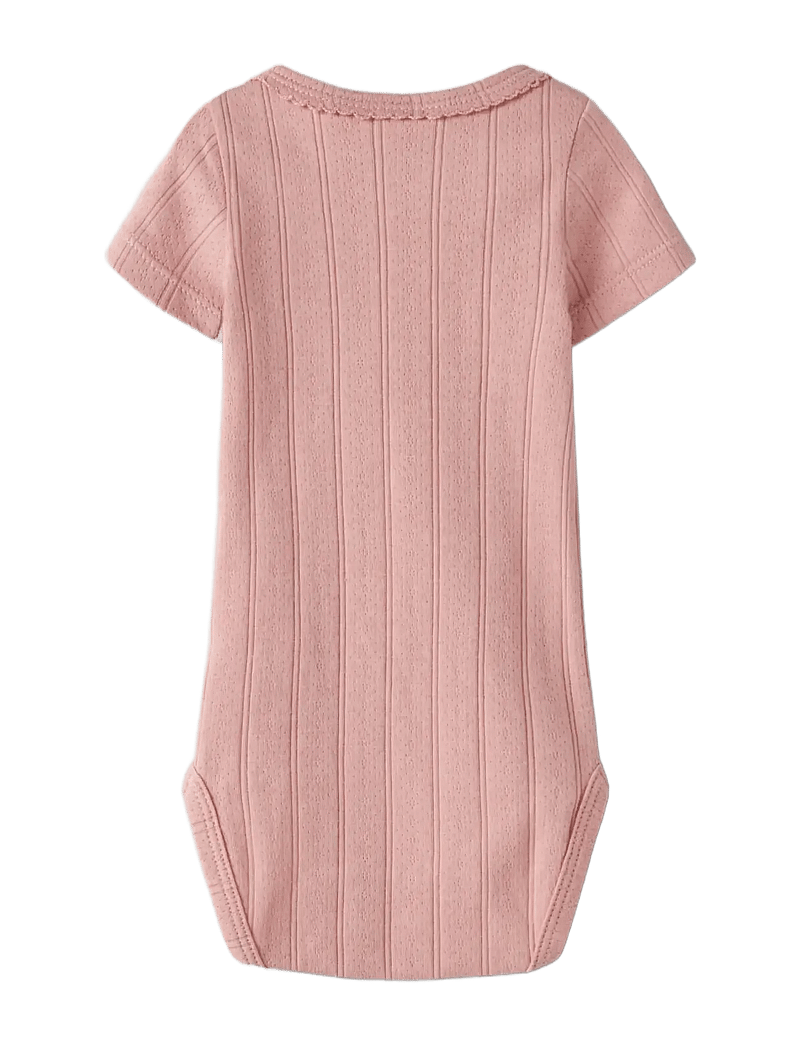 Lil'Atelier - NBFFALINA SS SLIM BODY LIL - ar īsām piedurknēm - misty rose - 1