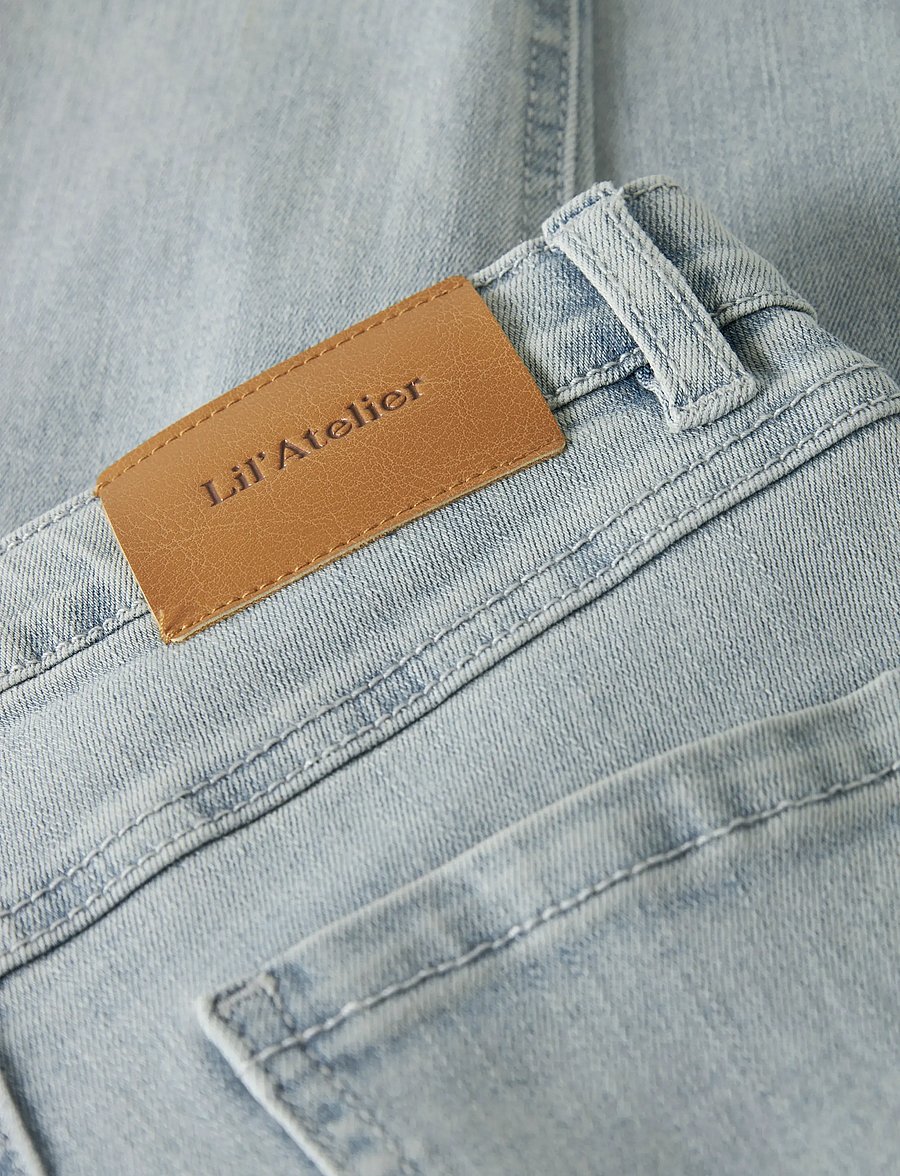 Lil'Atelier - NMFFRANCES LOOSE JEANS 7722-FN LIL - alt laienevad teksad - light blue denim - 4