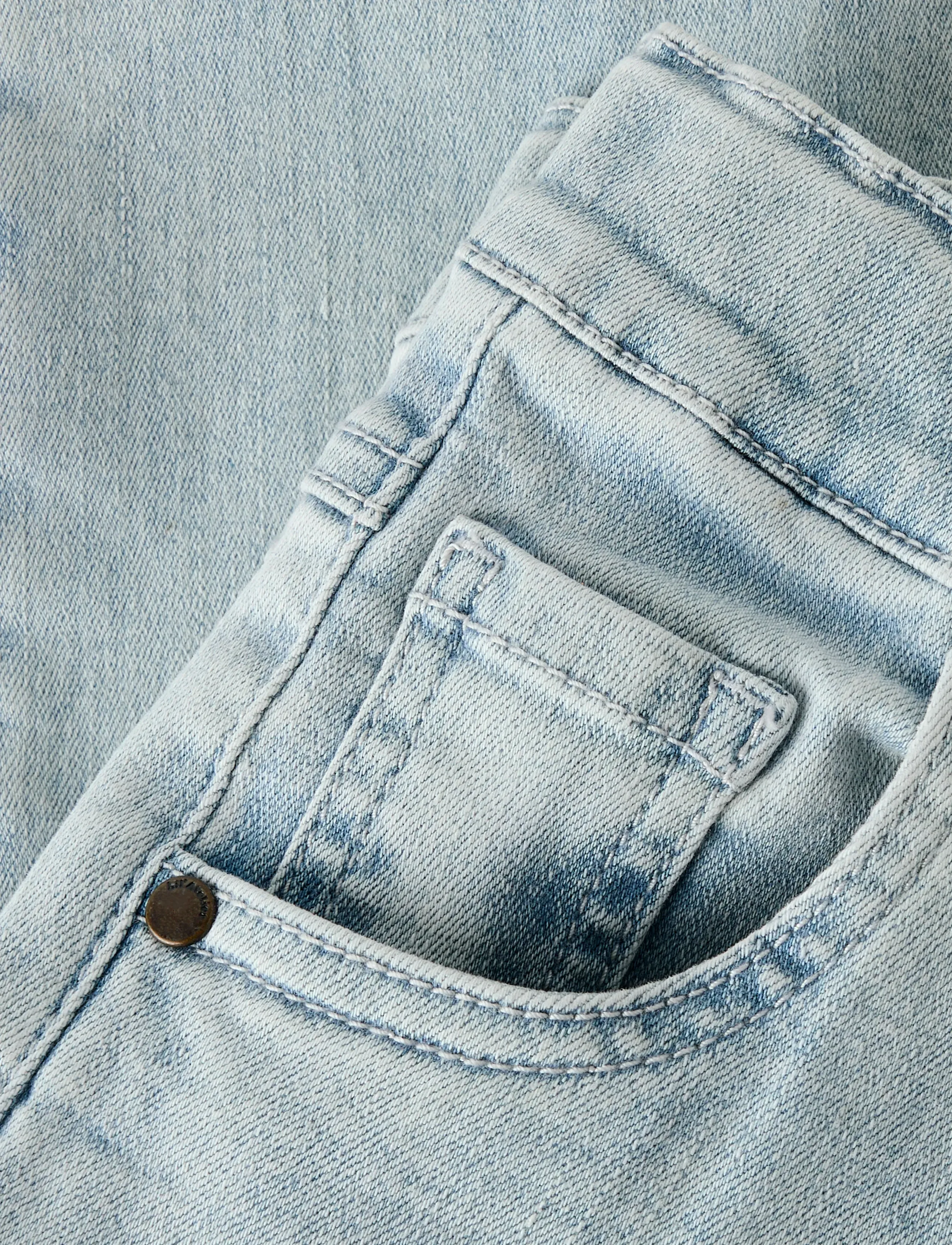 Lil'Atelier - NMMFRANCES LOOSE JEANS 7722-FN LIL - platėjantys apačioje - light blue denim - 3