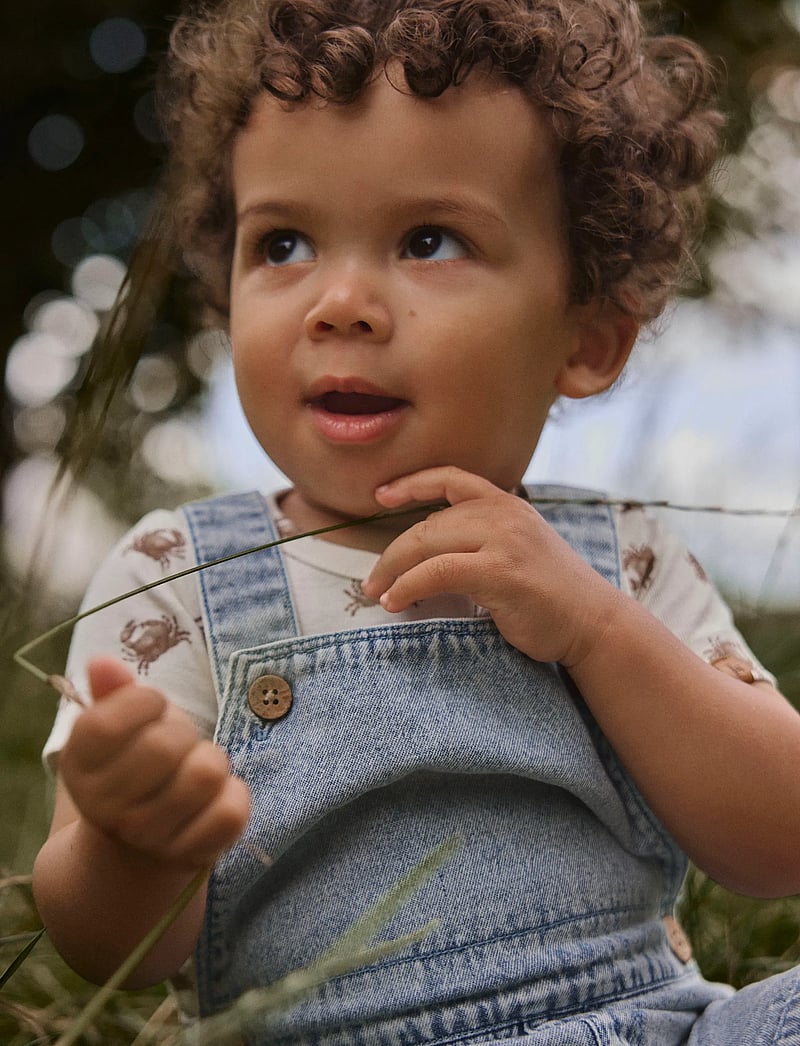 Lil'Atelier - NBMFUNDA LOOSE SHORTALL 5552-FD LIL - haalarit - medium blue denim - 2