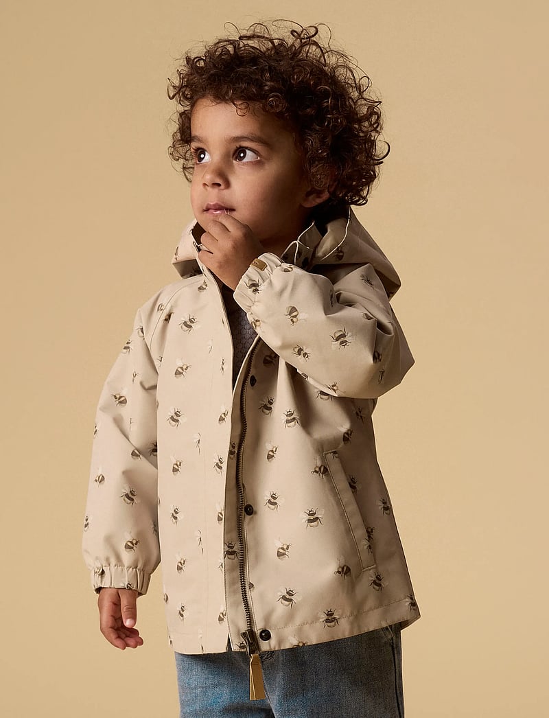 Lil'Atelier - NMNLAMINT JACKET AOP FO LIL - regnjackor - safari - 3