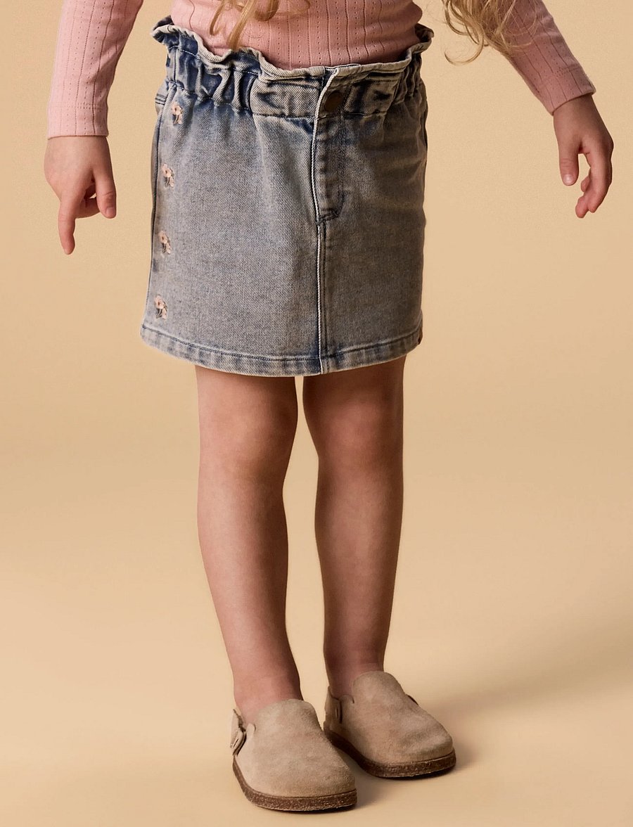 Lil'Atelier - NMFDEVA LOOSE DNM EMB SKIRT 2024-ES LIL - korte nederdele - medium blue denim - 2
