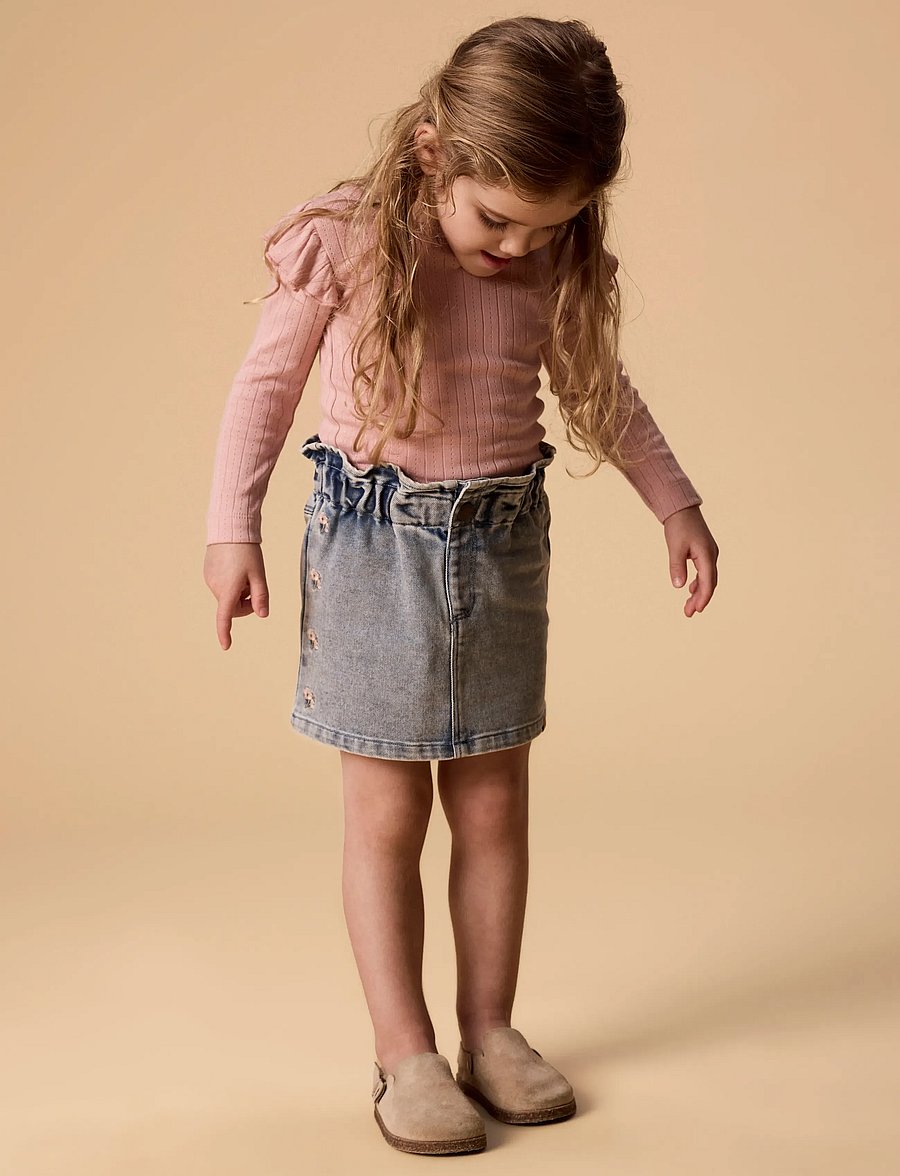 Lil'Atelier - NMFDEVA LOOSE DNM EMB SKIRT 2024-ES LIL - korte nederdele - medium blue denim - 3