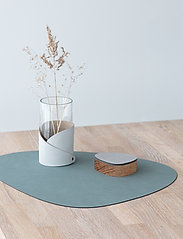 LIND DNA - 4-Set Table Mat Curve L Nupo - stalo kilimėliai ir padėkliukai - pastel green - 1