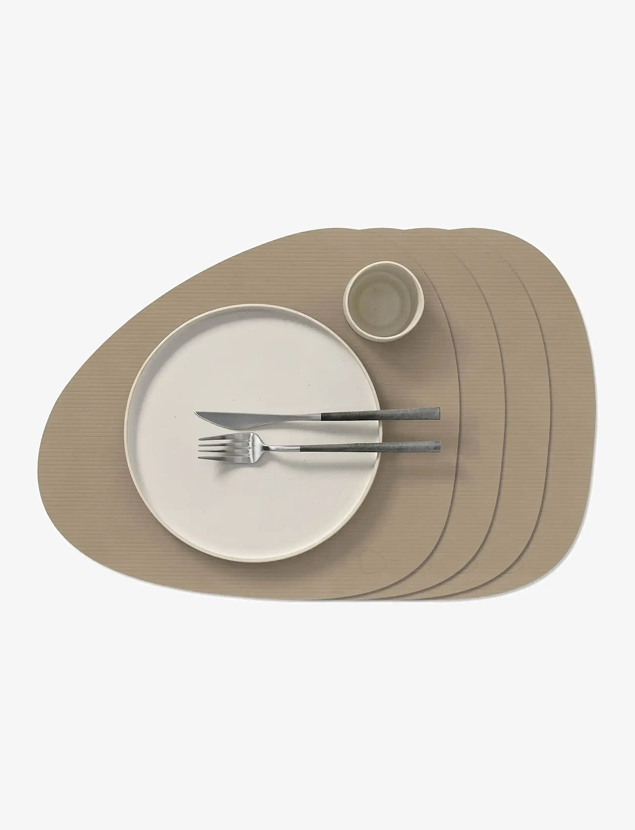 LIND DNA - 4-Set Table Mat Curve L Corduroy - geschenke unter chf 100 - clay brown - 0