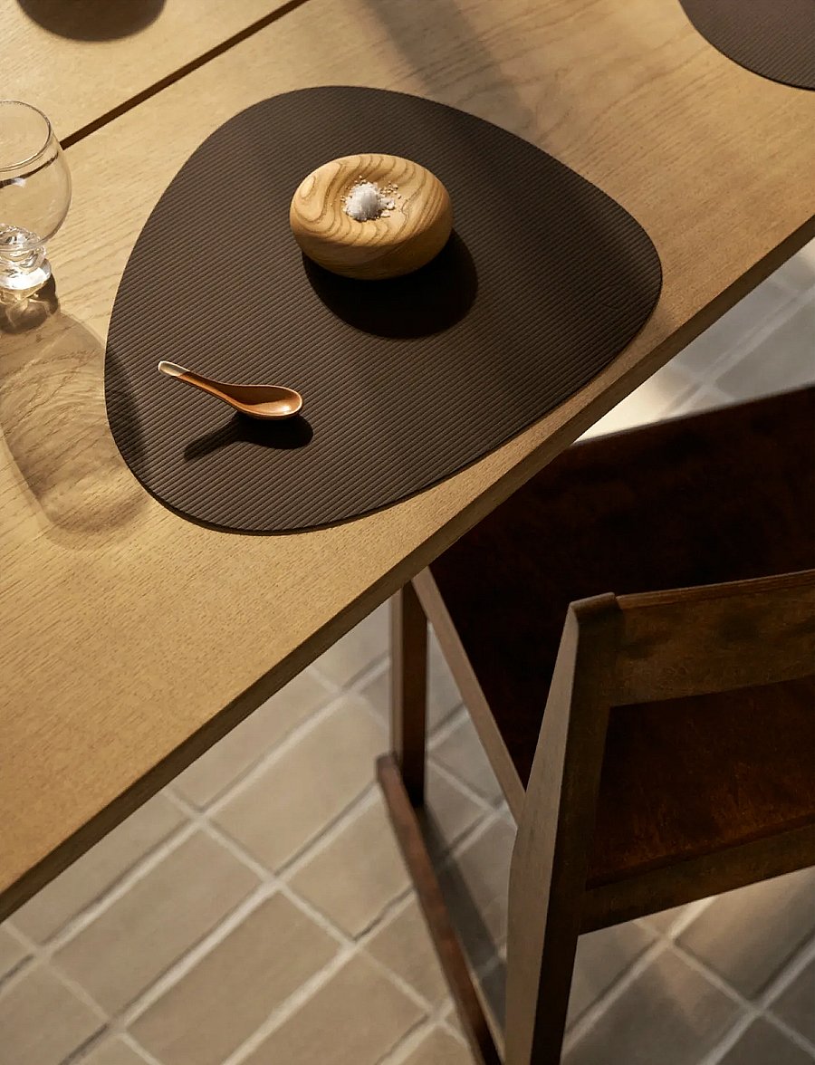 LIND DNA - 4-Set Table Mat Curve L Corduroy - textilien - hazel - 0