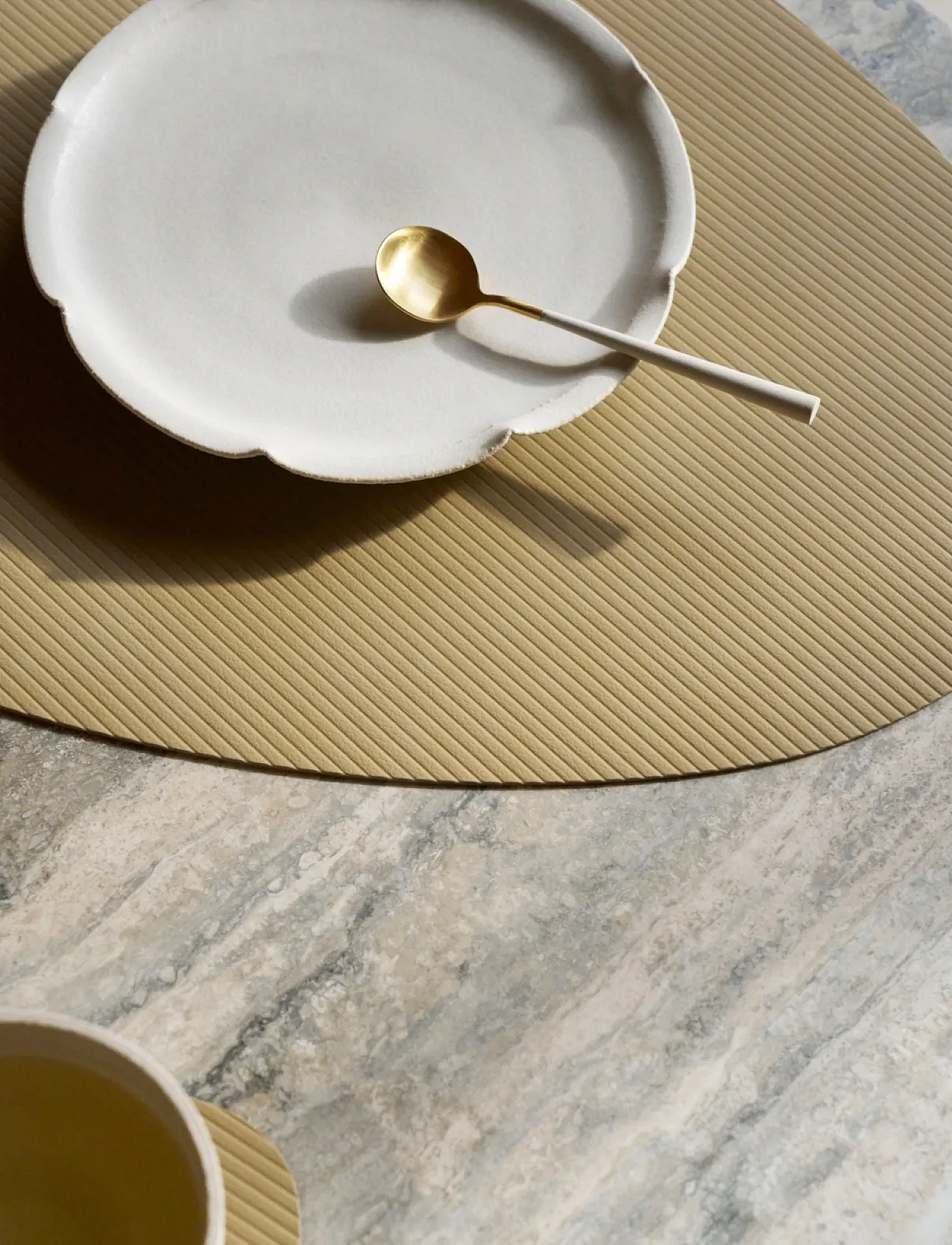 LIND DNA - 4-Set Table Mat Curve L Corduroy - textiles - khaki - 3