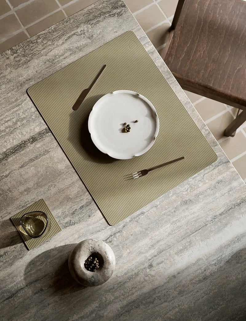 LIND DNA - 4-Set Table Mat Square L Corduroy - köp efter pris - herbal dust - 2