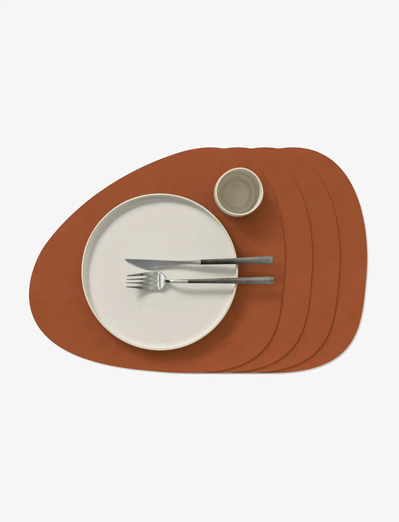 LIND DNA - 4-Set Table Mat Curve L Nupo Rust - bordstabletter - rust - 0