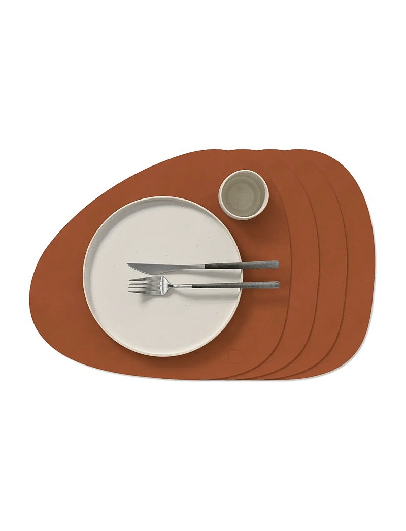 LIND DNA - 4-Set Table Mat Curve L Nupo Rust - bordstabletter - rust - 0