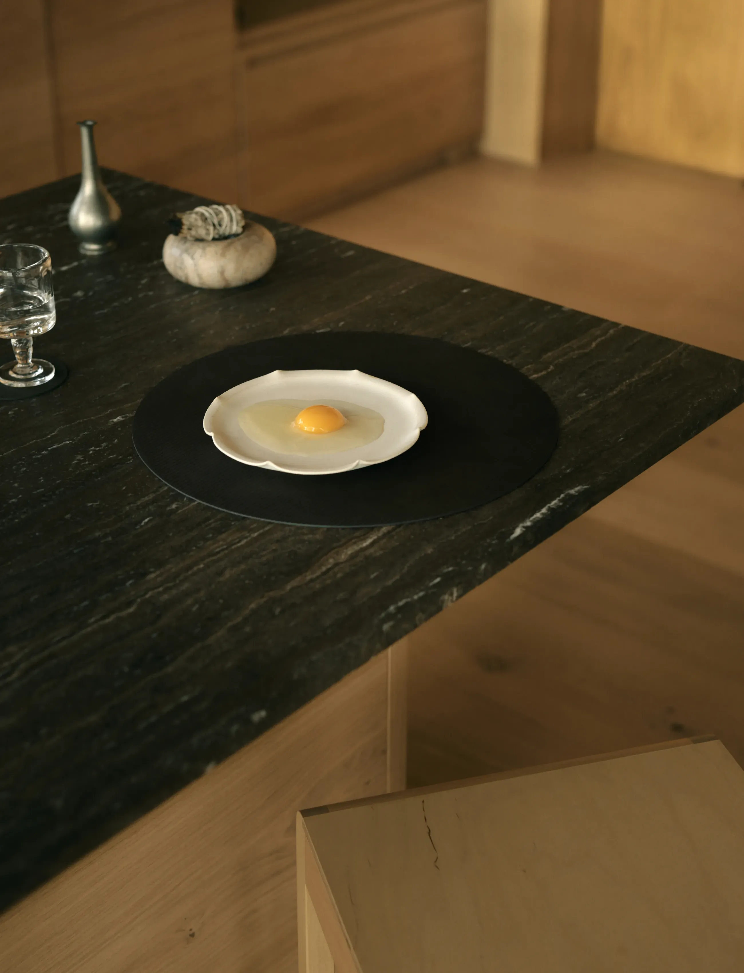 LIND DNA 4-Set Table Mat Circle L Corduroy Black Ink, D:38 cm, Black, Tableware > Placemats, Unisex