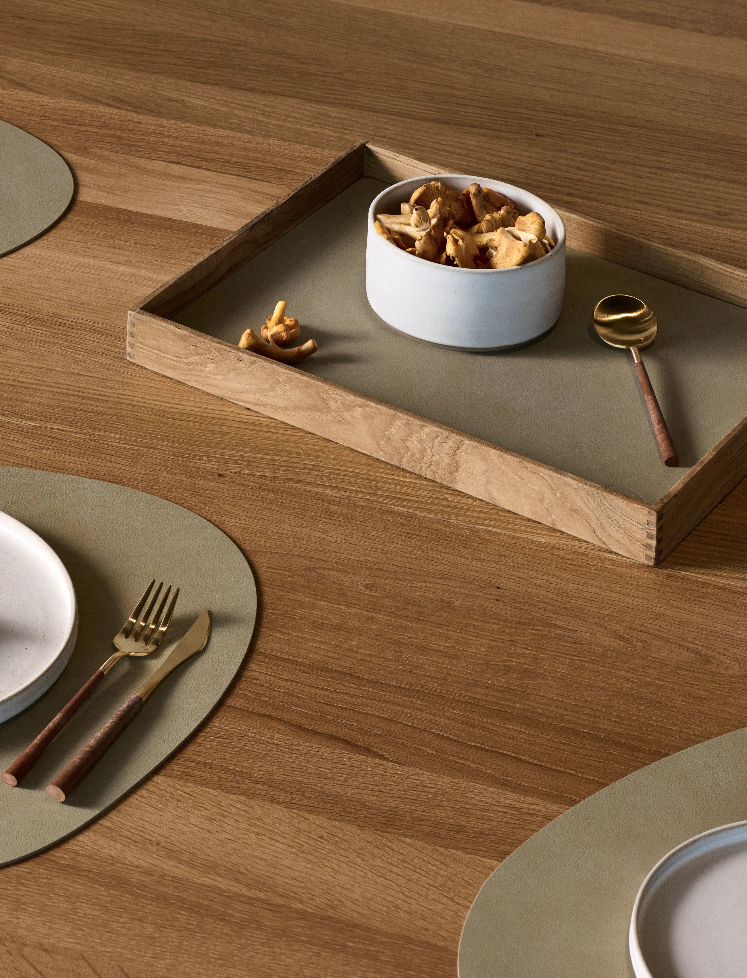 LIND DNA - Teak Tray Square Even - brickor - herbal dust/teak - 3