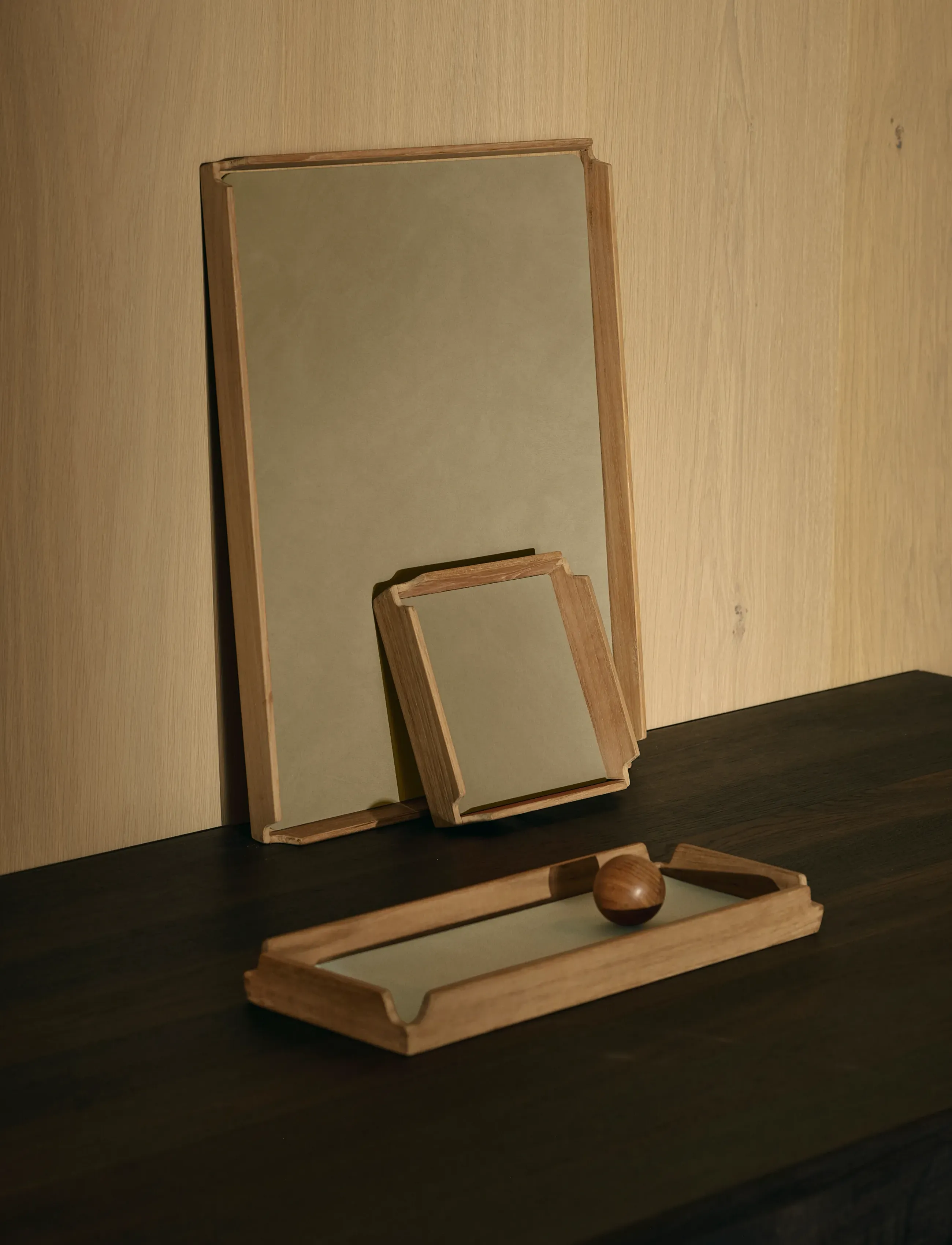 LIND DNA Teak Tray Square Slim Airy Nupo Herbal Dust/Teak, 36.6X14.6X3.5 cm, Dining & Table Accessories, Khakigrün - Trays, Homeware