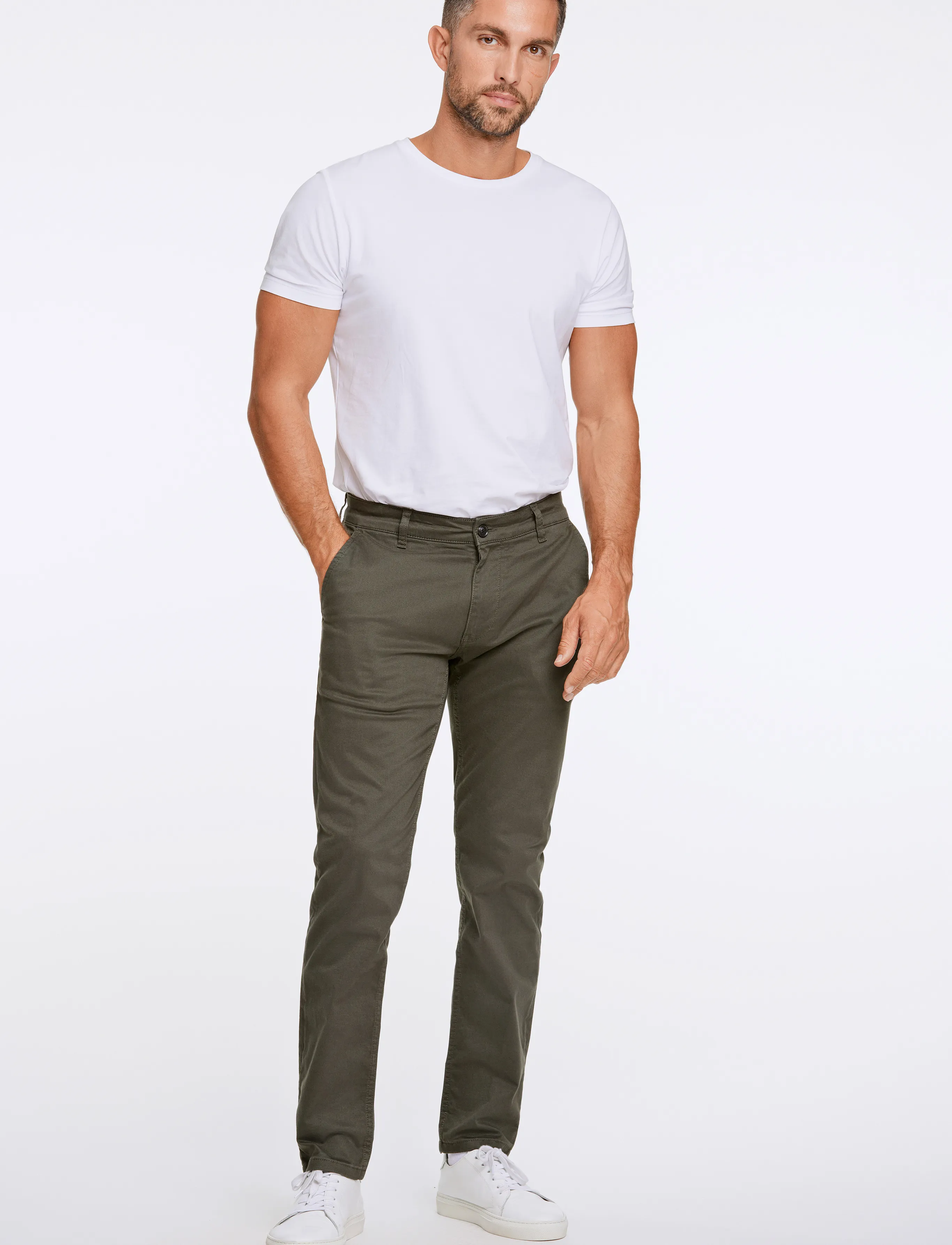 Lindbergh Black - 1927: Cashmere touch superflex chino pants - chinos - army - 4