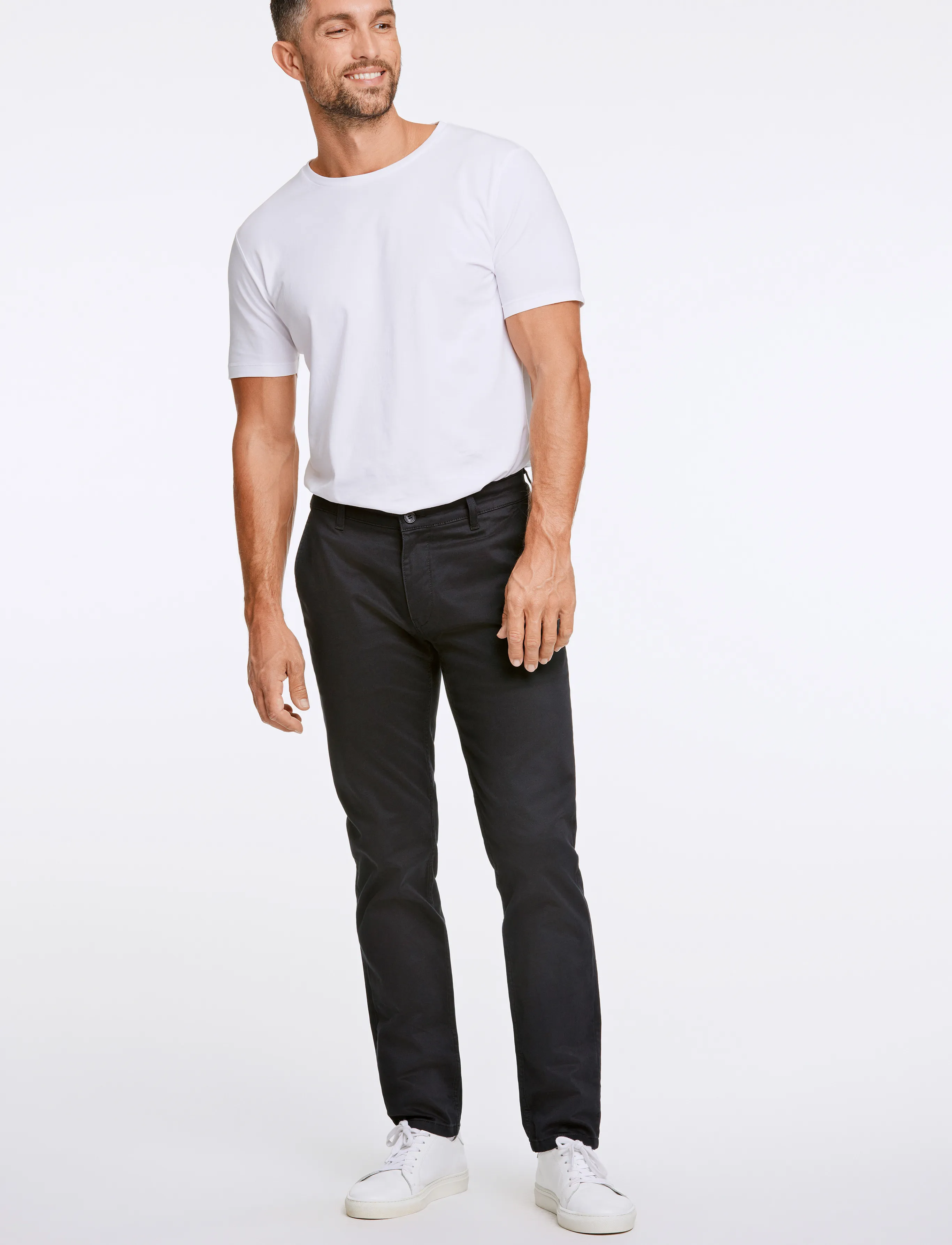Lindbergh Black - 1927: Cashmere touch superflex chino pants - chinot - black - 4