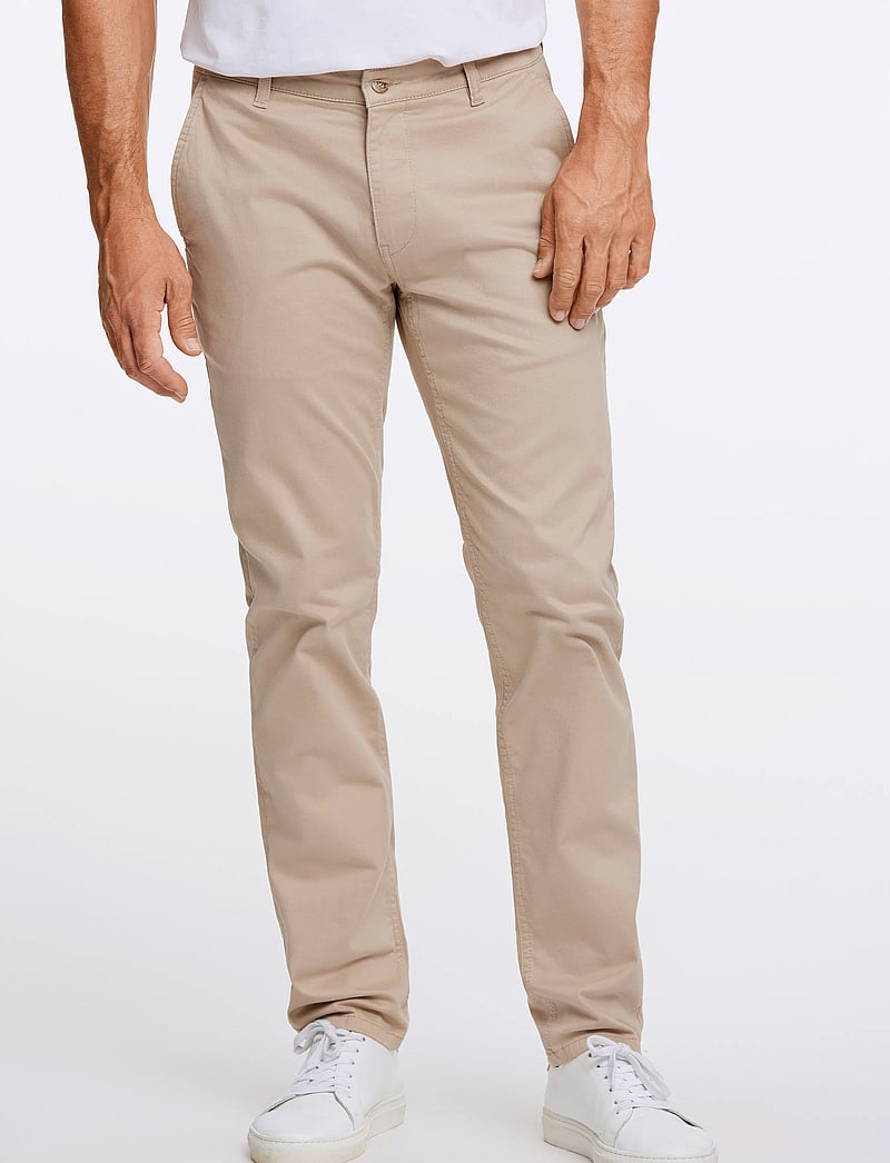 Lindbergh Black - 1927: Cashmere touch superflex chi - chinos - sand - 0