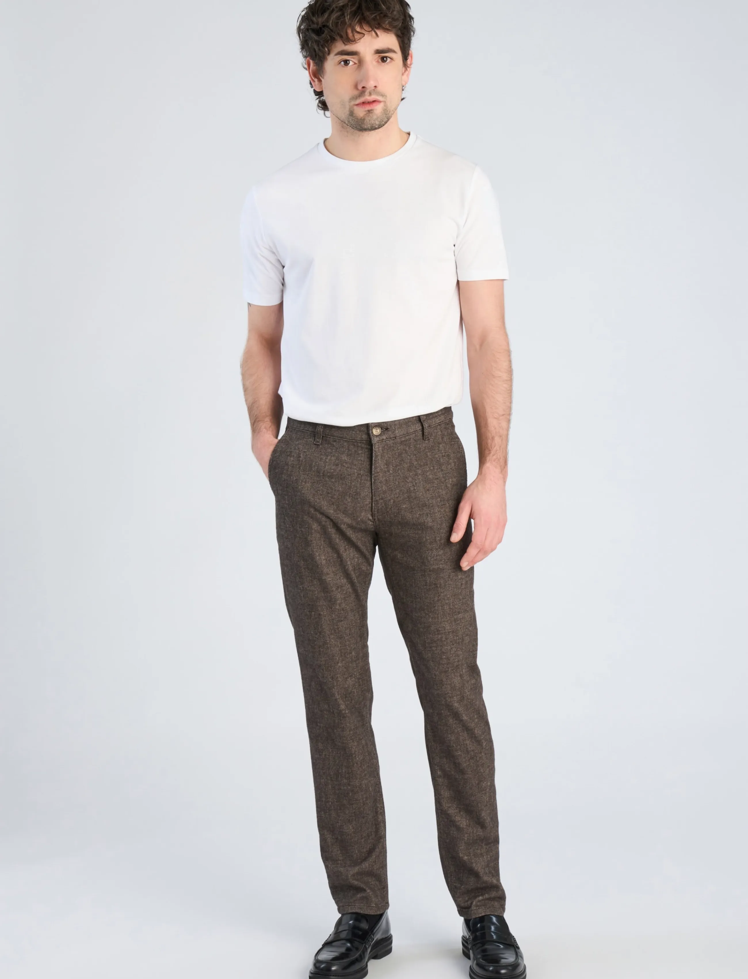 Lindbergh Black 1927: Superflex Cashmere Touch Chino, 32 x 34, Brown, Bukser > Chinos, Herre