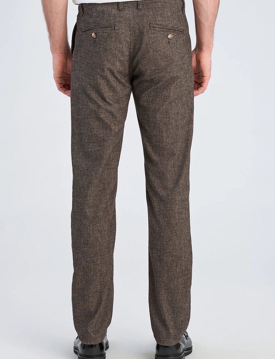 Lindbergh Black - 1927: Superflex cashmere touch chino - chinos - brown mix - 4