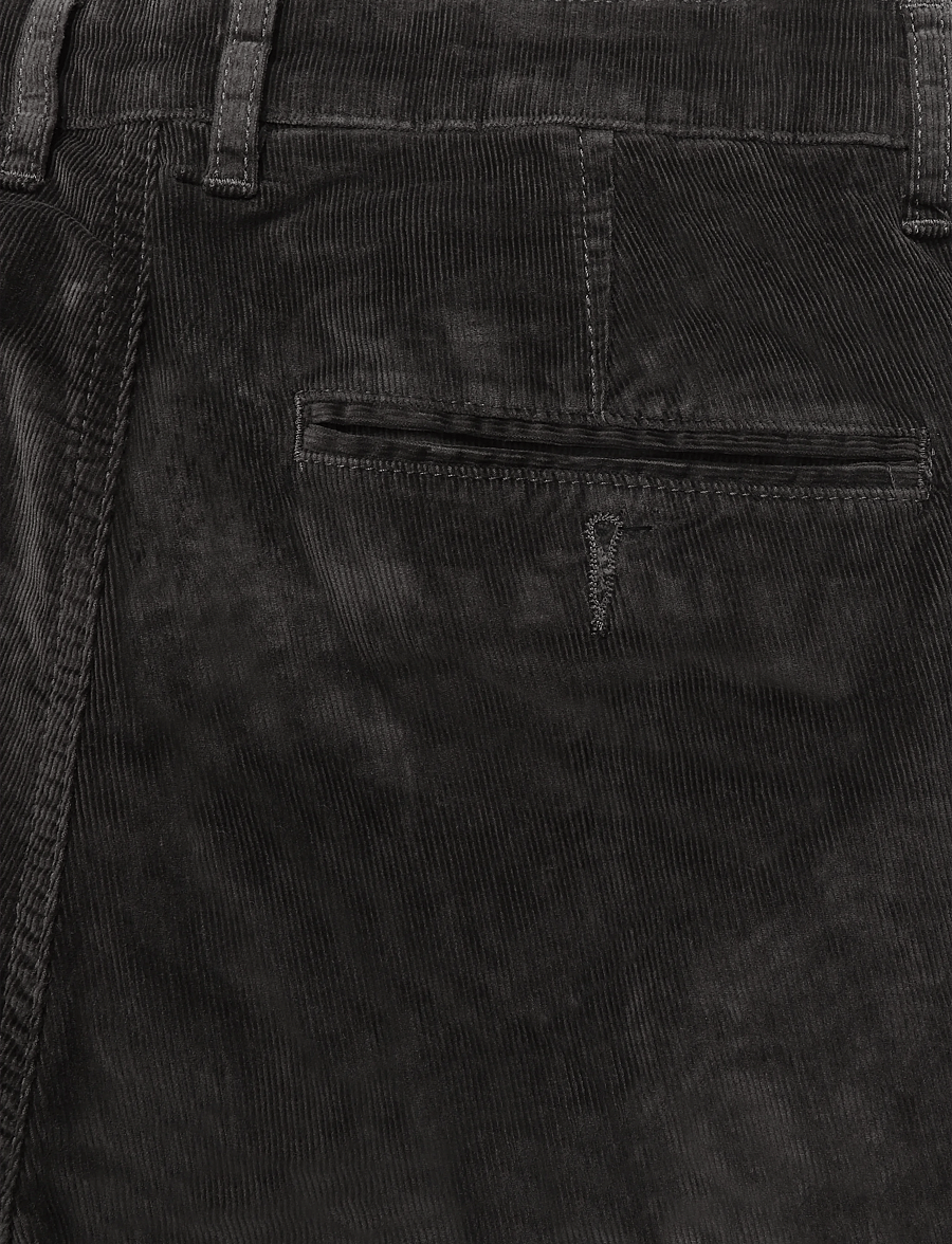 Lindbergh Black - 1927: Superflex cashmere touch chino corduroy pants - chinos - black olive - 4