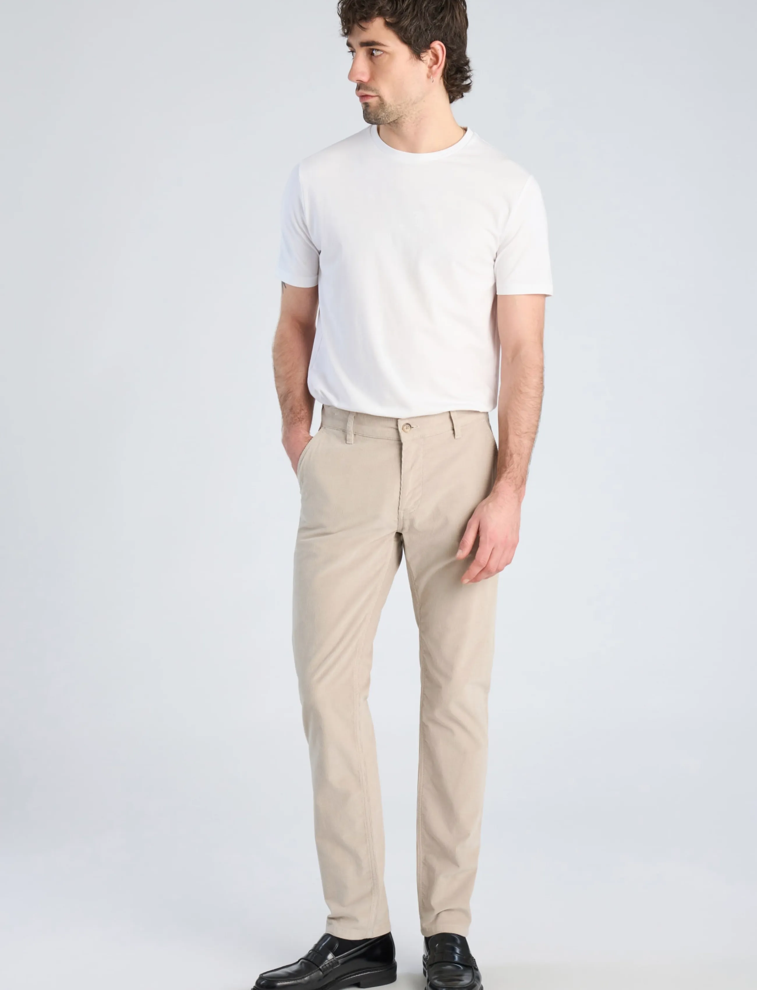 Lindbergh Black 1927: Superflex cashmere touch chino corduroy pants - Clothing - LT CREAM / cream