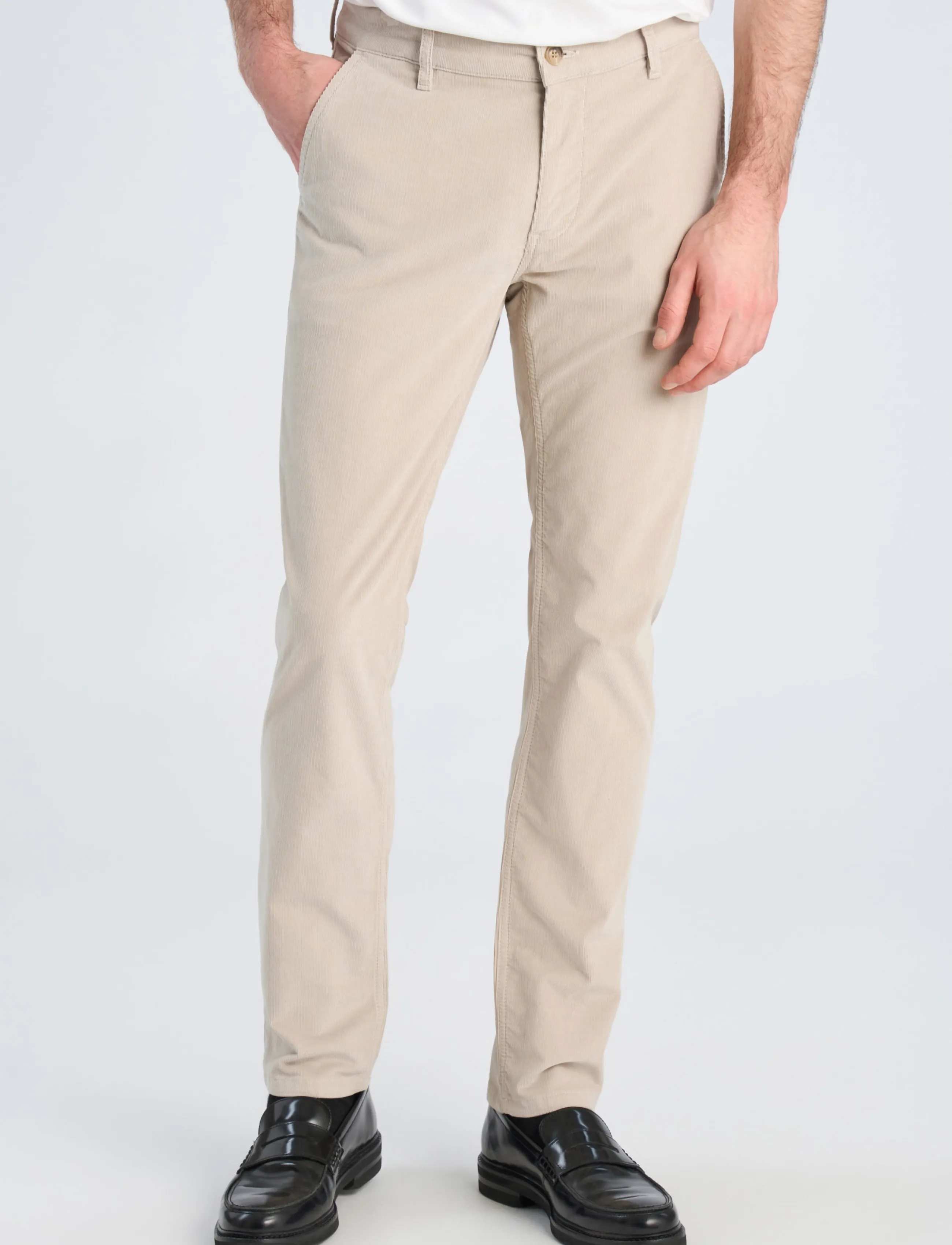 Lindbergh Black - 1927: Superflex cashmere touch chino corduroy pants - chinos - lt cream - 3