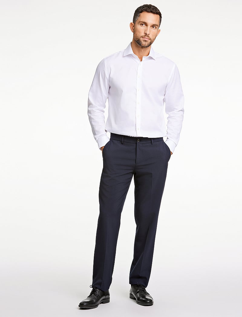 Lindbergh Black - Superflex Pants - anzugshosen - navy - 4