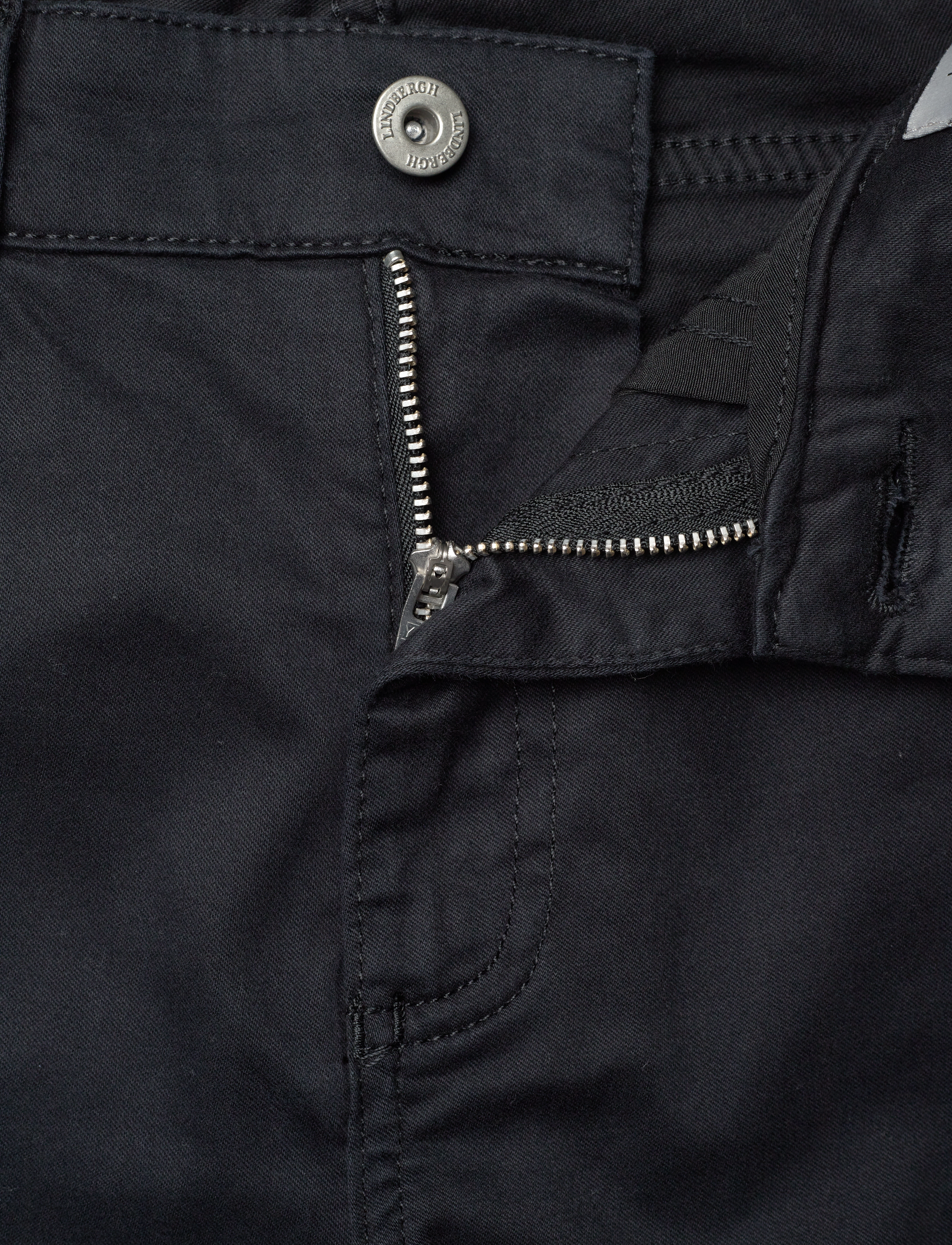 Lindbergh Black - 1927: Superflex 5 pocket cashmere touch pants - slim jeans - black - 3