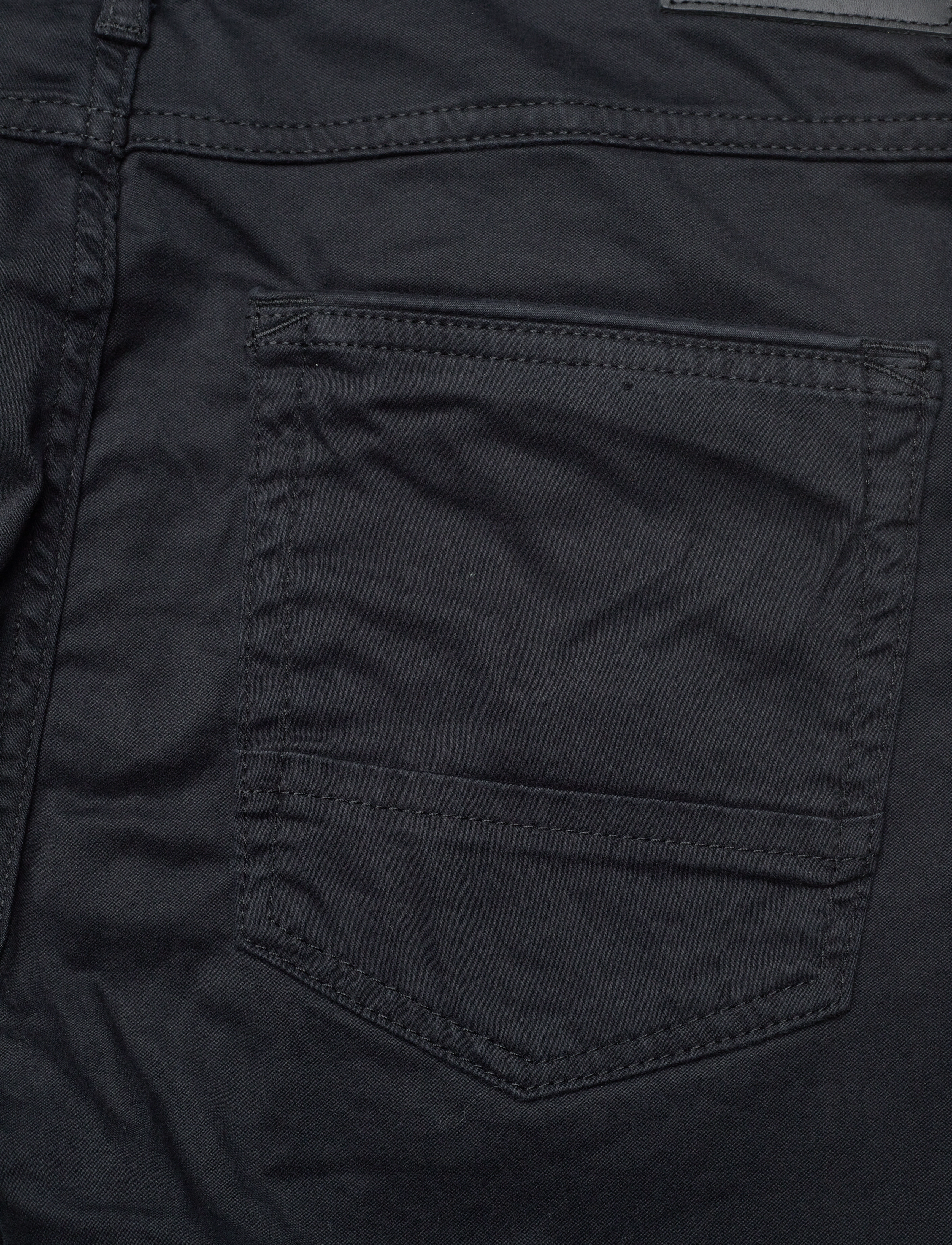 Lindbergh Black - 1927: Superflex 5 pocket cashmere touch pants - slim jeans - black - 4