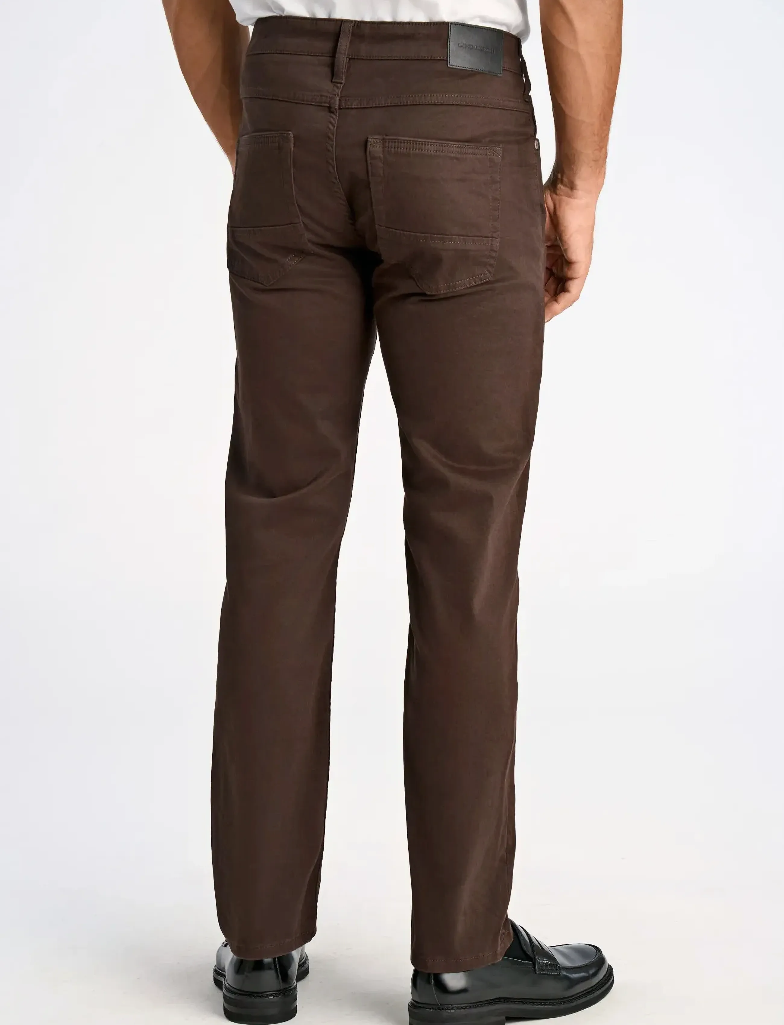 Lindbergh Black - 1927: Superflex 5 pocket cashmere touch pants - slim jeans - dk chocolate - 3