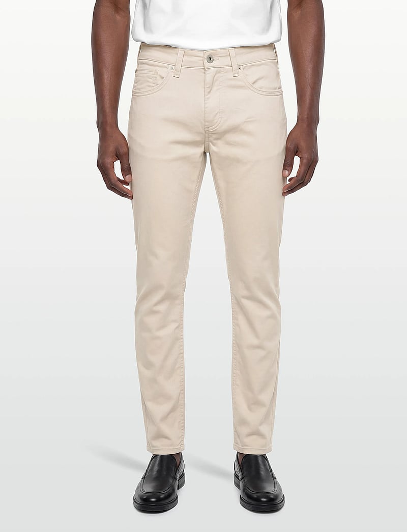 Lindbergh Black - 1927: Superflex 5 pocket cashmere touch pants - slim jeans - kit - 3