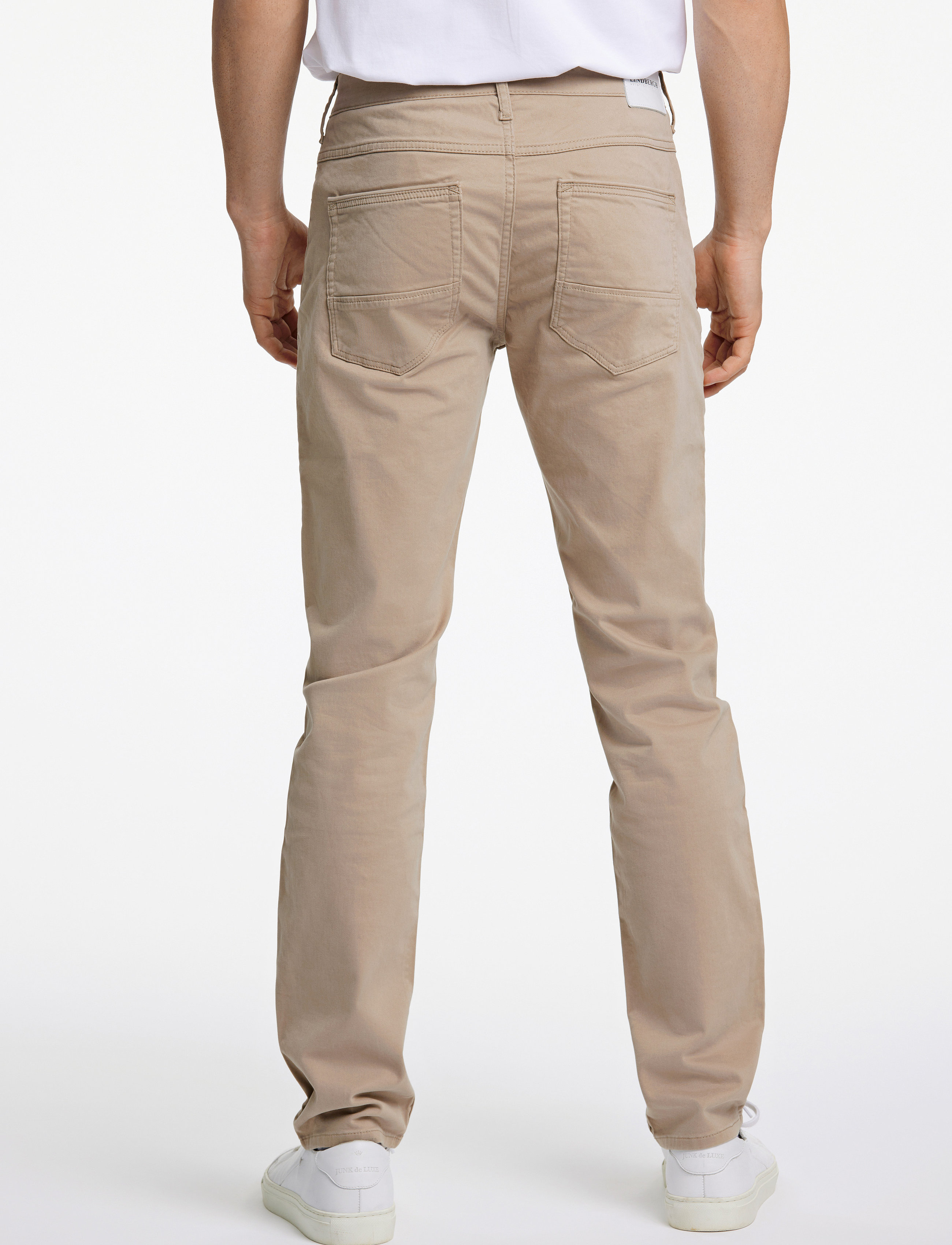 Lindbergh Black - 1927: Superflex 5 pocket cashmere touch pants - slim jeans - sand - 3