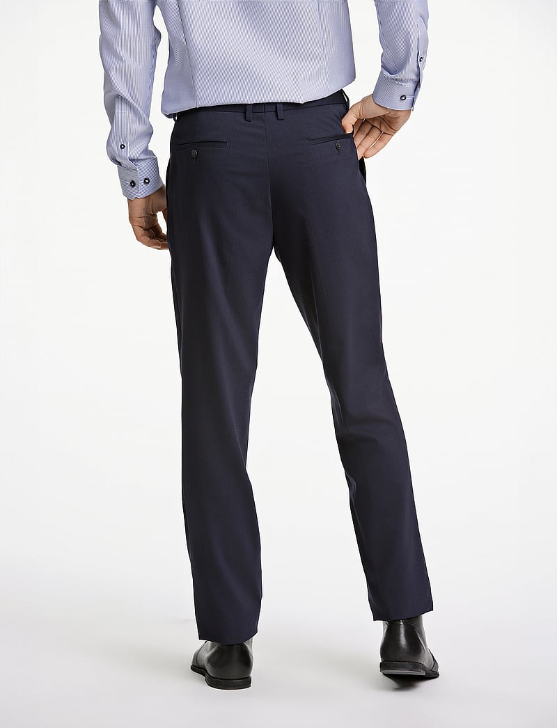 Lindbergh Black - Technical stretch pants - combi sui - habitbukser - navy - 3
