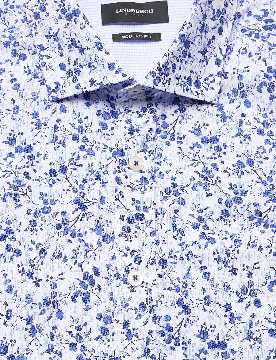 Lindbergh Black - AOP shirt L/S - mustriga särgid - blue - 2