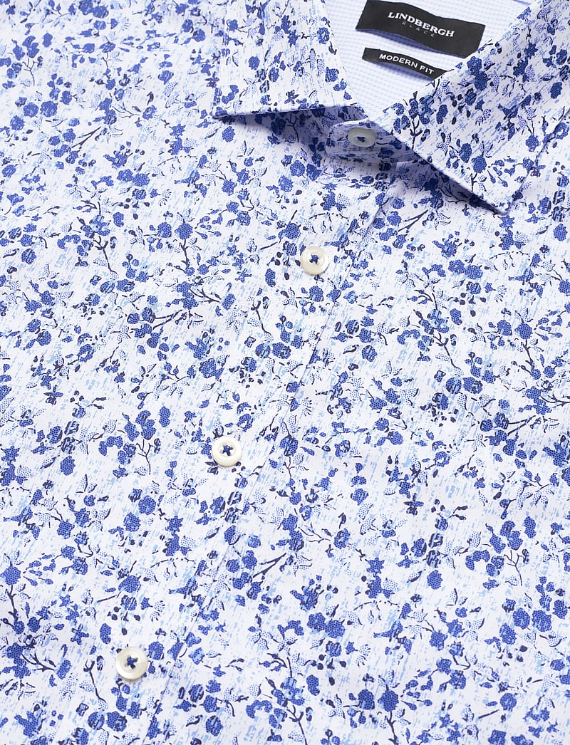 Lindbergh Black - AOP shirt L/S - mønstrede skjorter - blue - 3