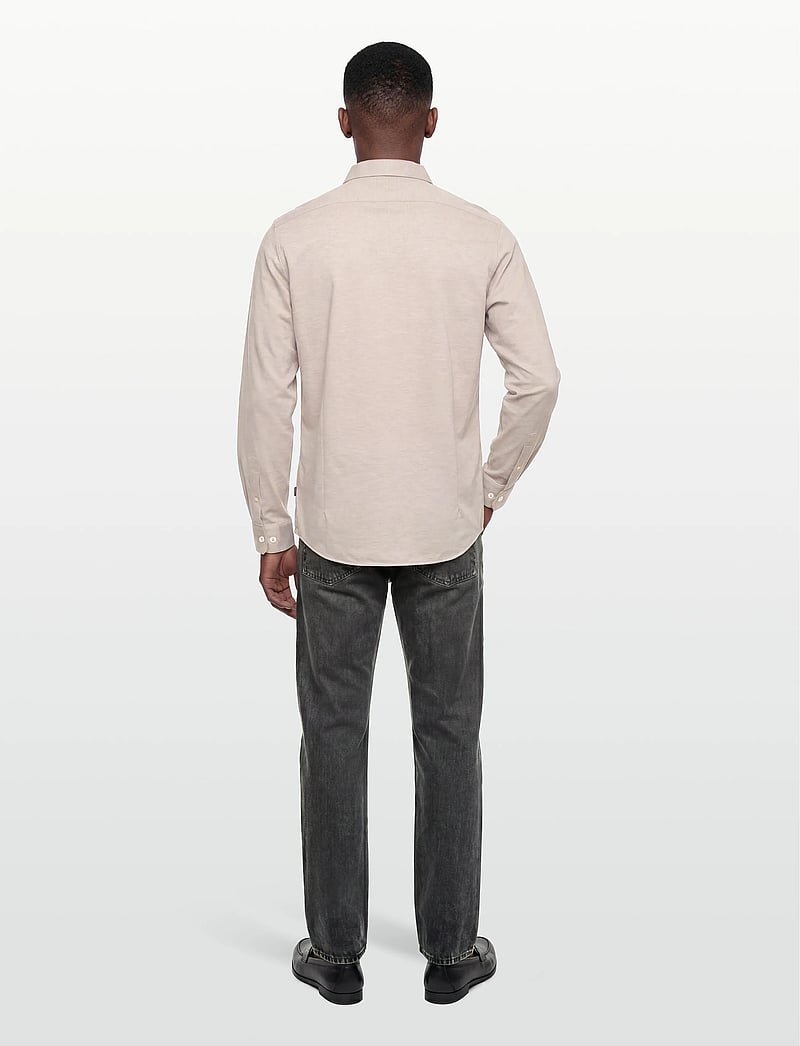 Lindbergh Black - Superflex knitted shirt L/S - vabaajasärgid - lt sand mel - 4