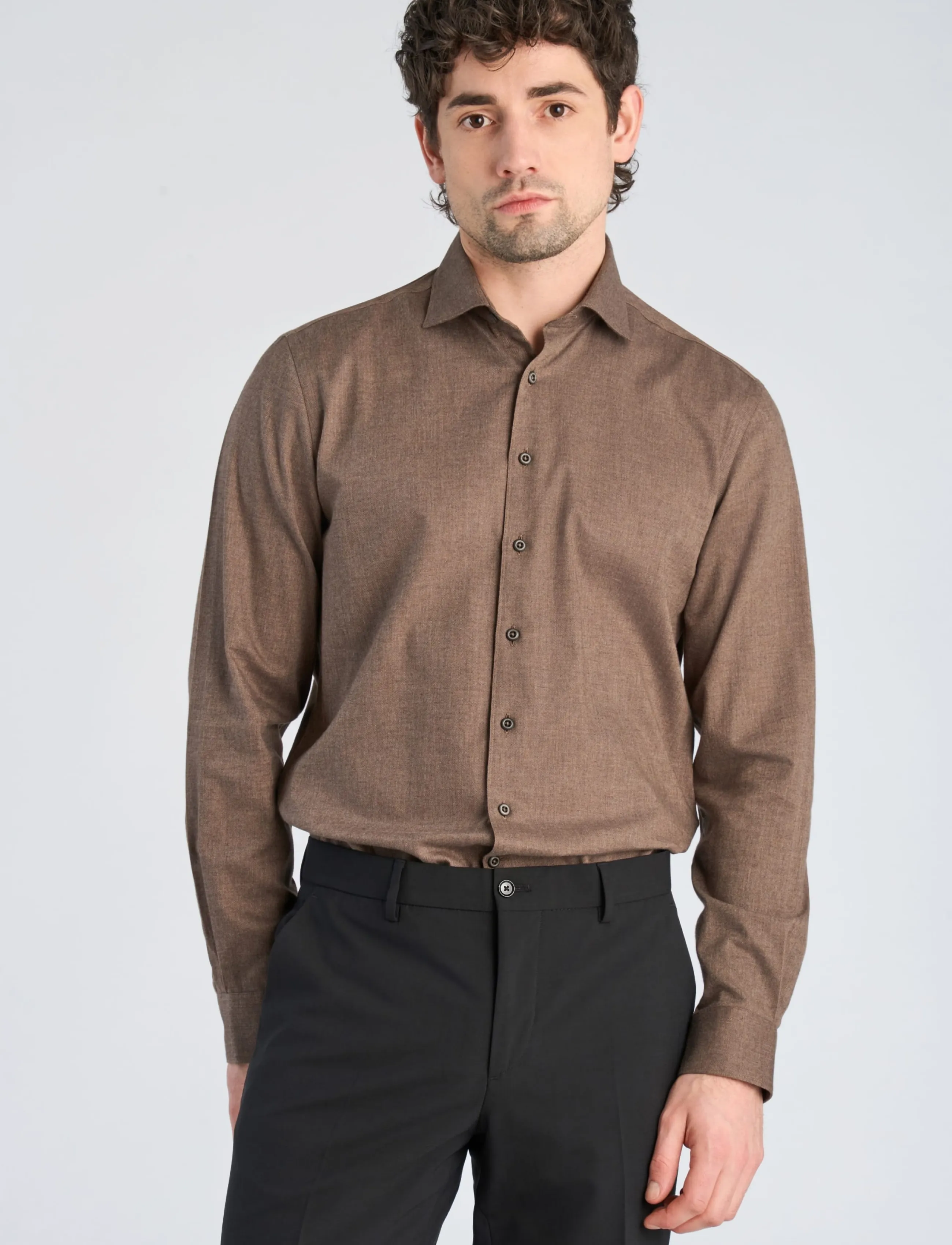 Lindbergh Black - 1927: Cashmere touch soft collar shirt WF L/S - formal shirts - dk sand mel - 3